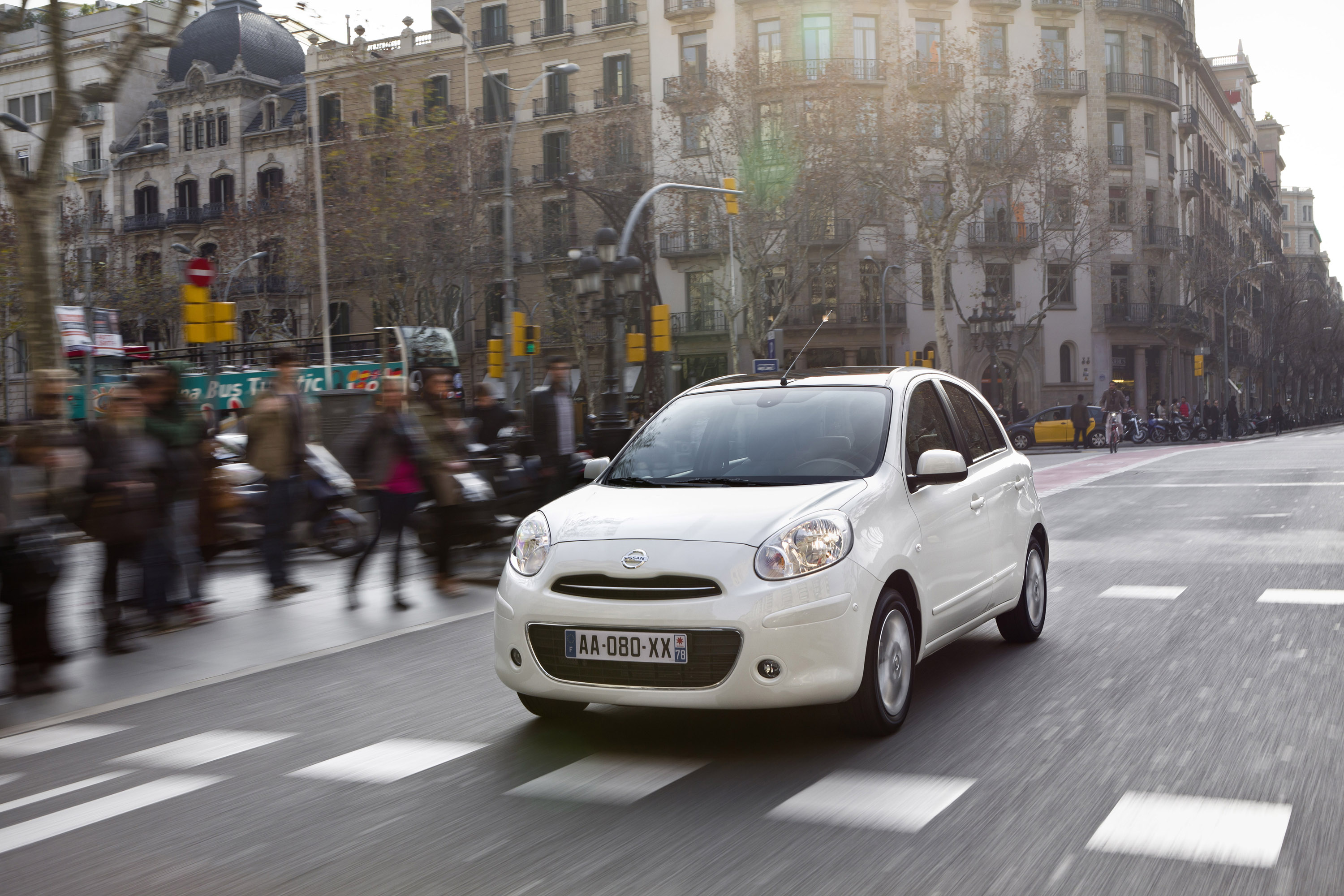 Nissan Micra DIG-S photo #14