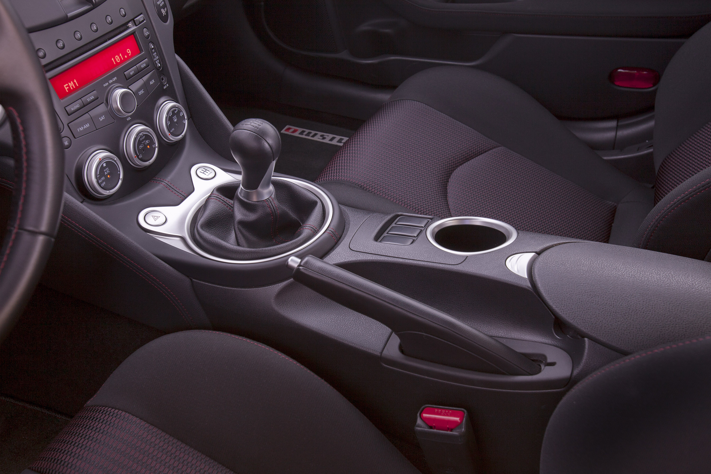 Nissan NISMO 370Z photo #11