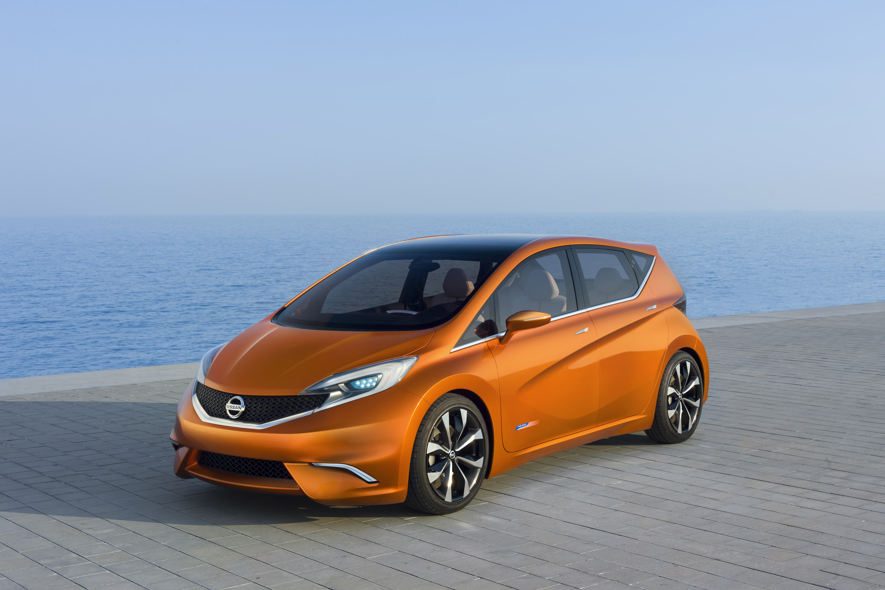 Nissan Note photo #3