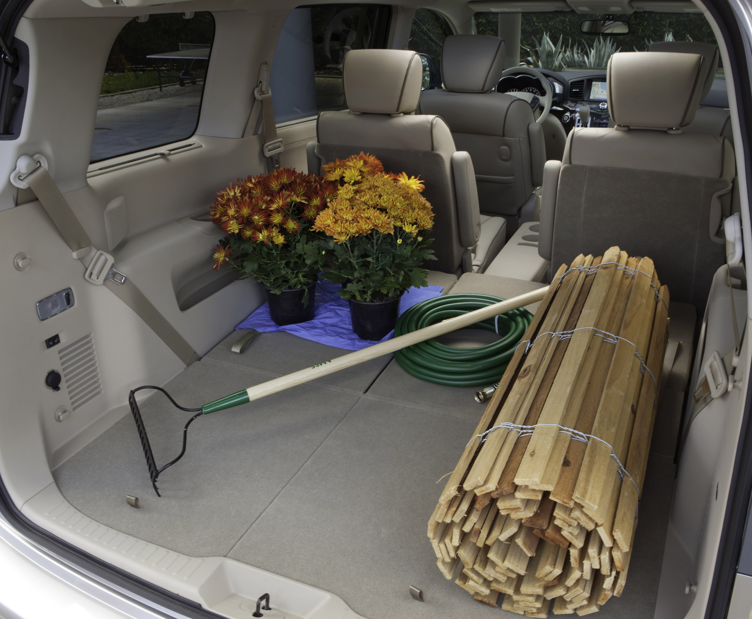 Nissan Quest photo #22