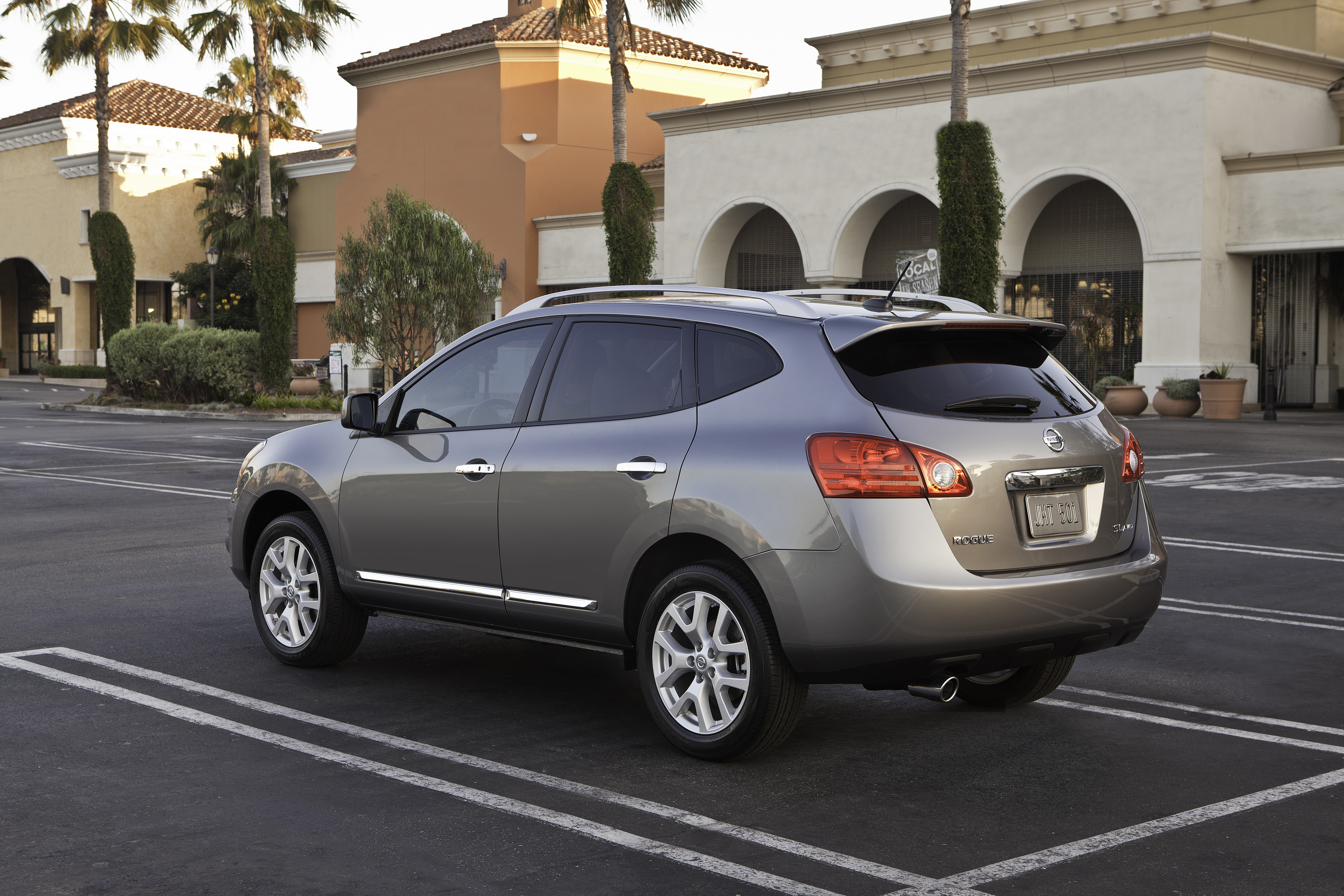 Nissan Rogue photo #16