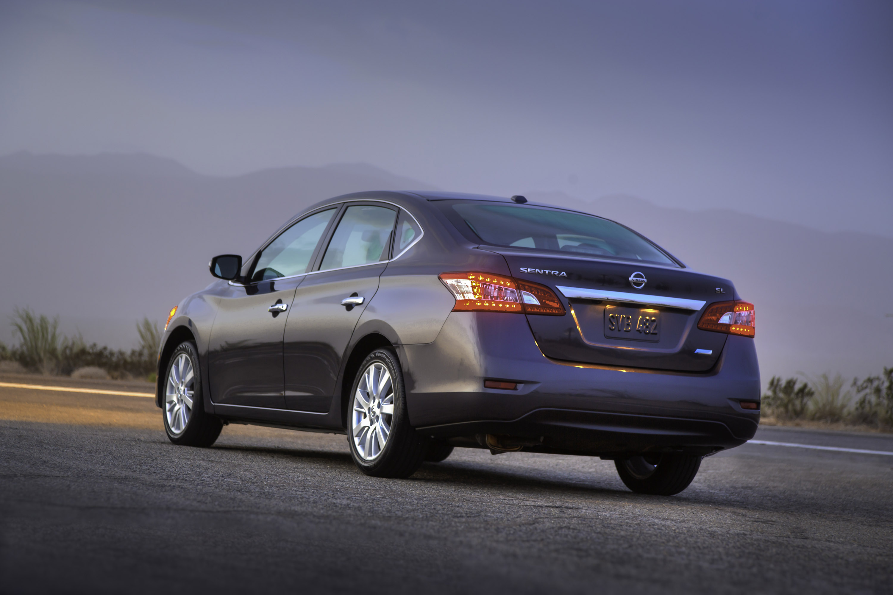 Nissan Sentra photo #18