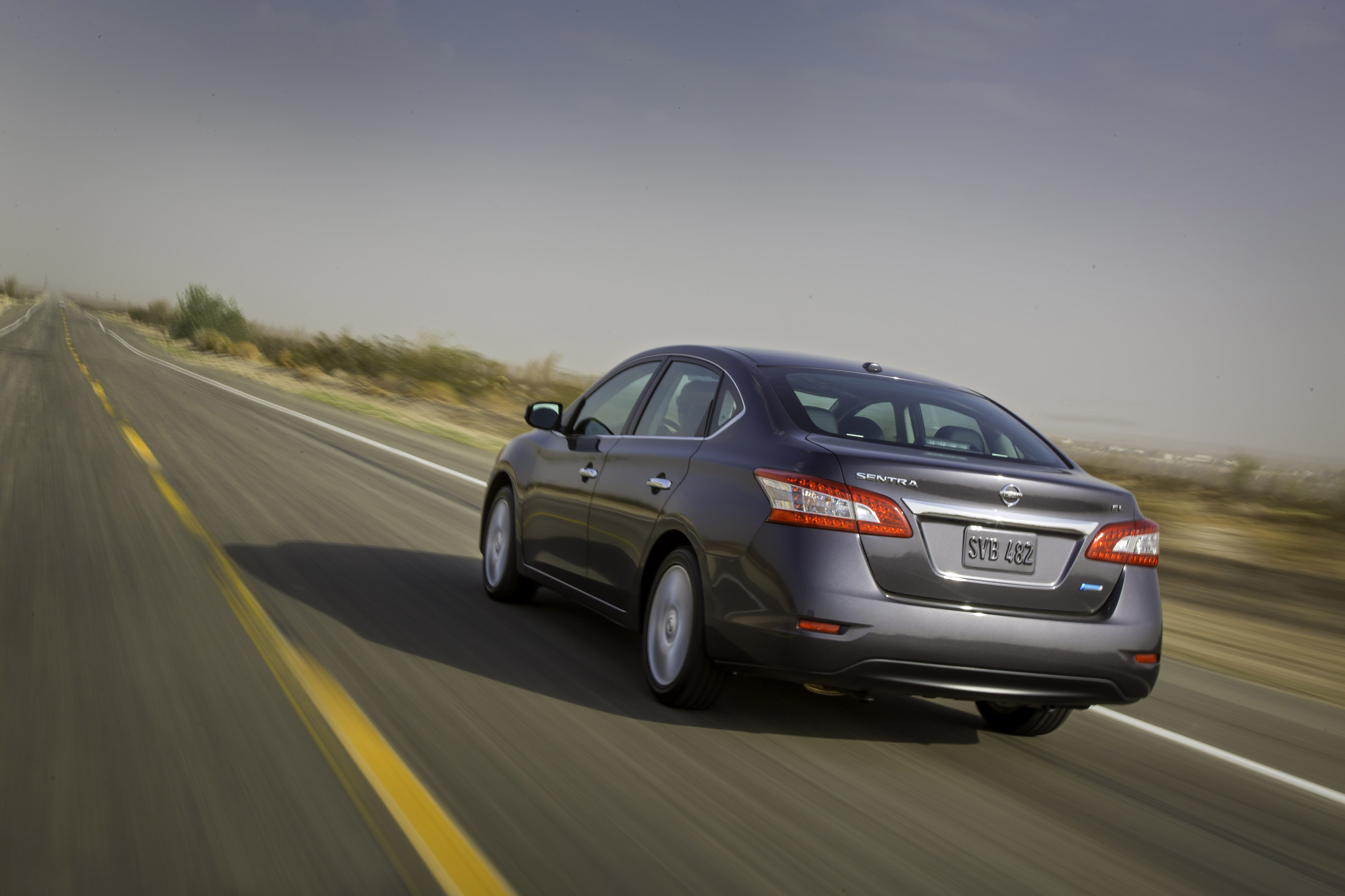 Nissan Sentra photo #20
