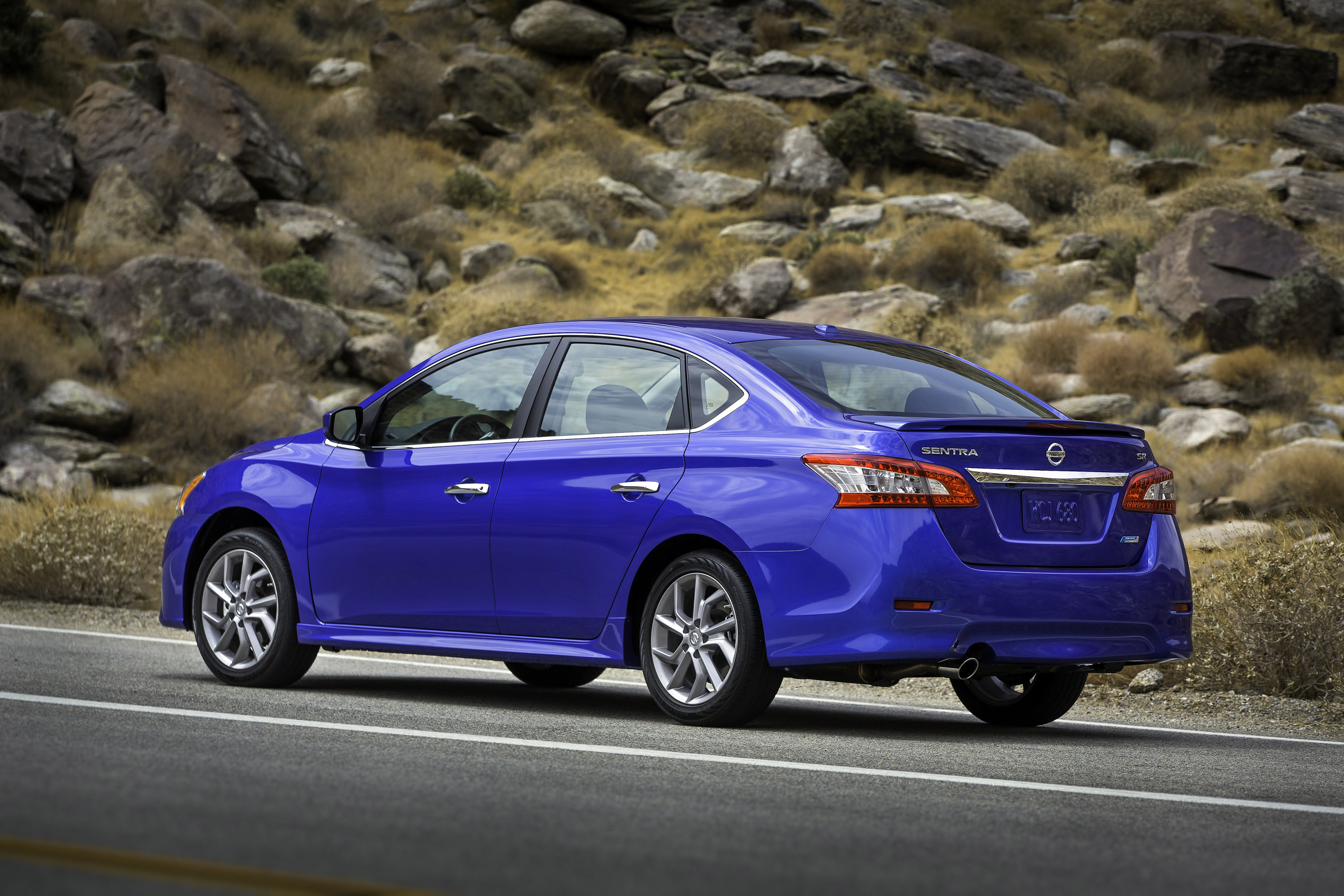 Nissan Sentra photo #24