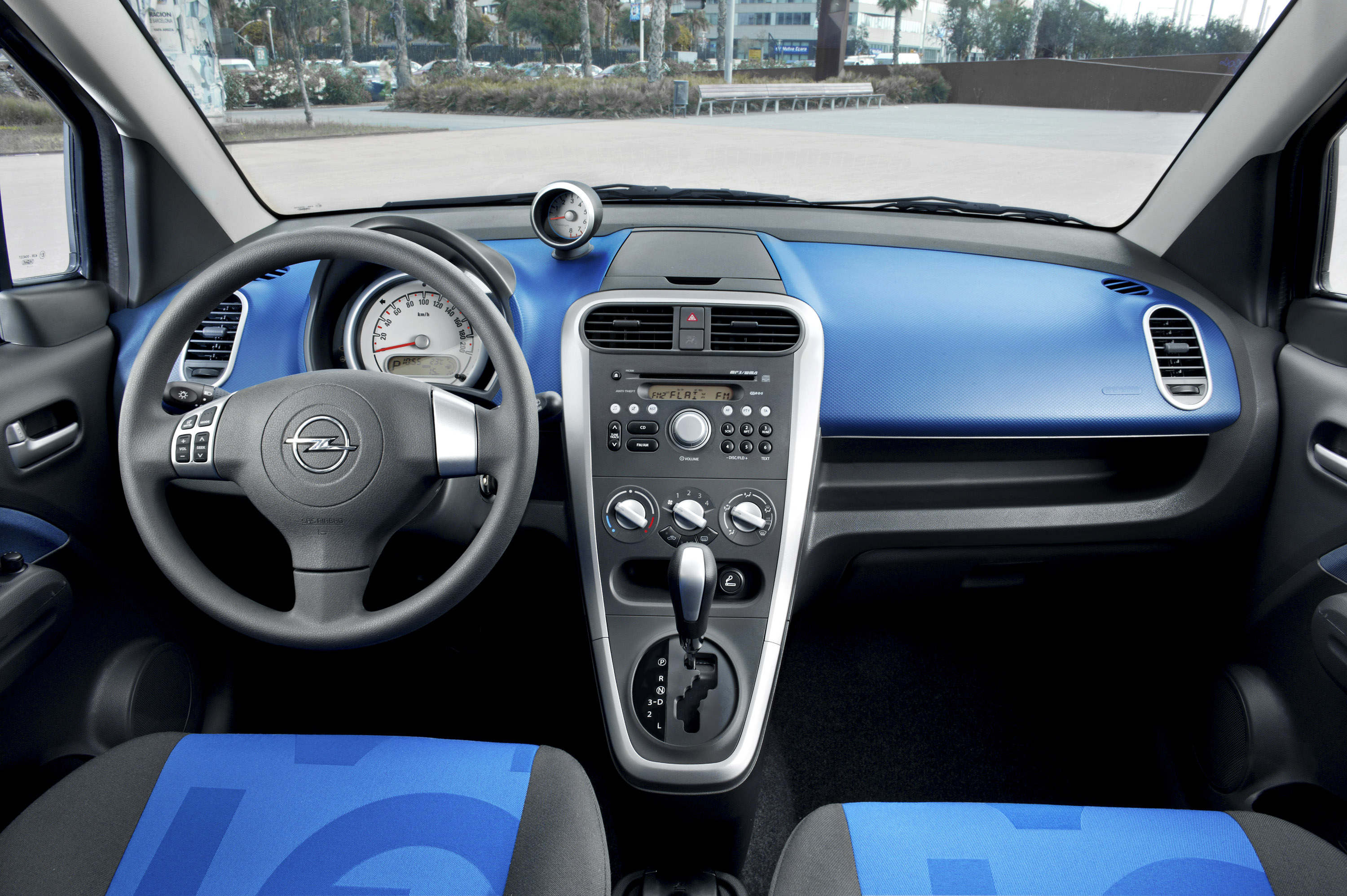 Opel Agila photo #25