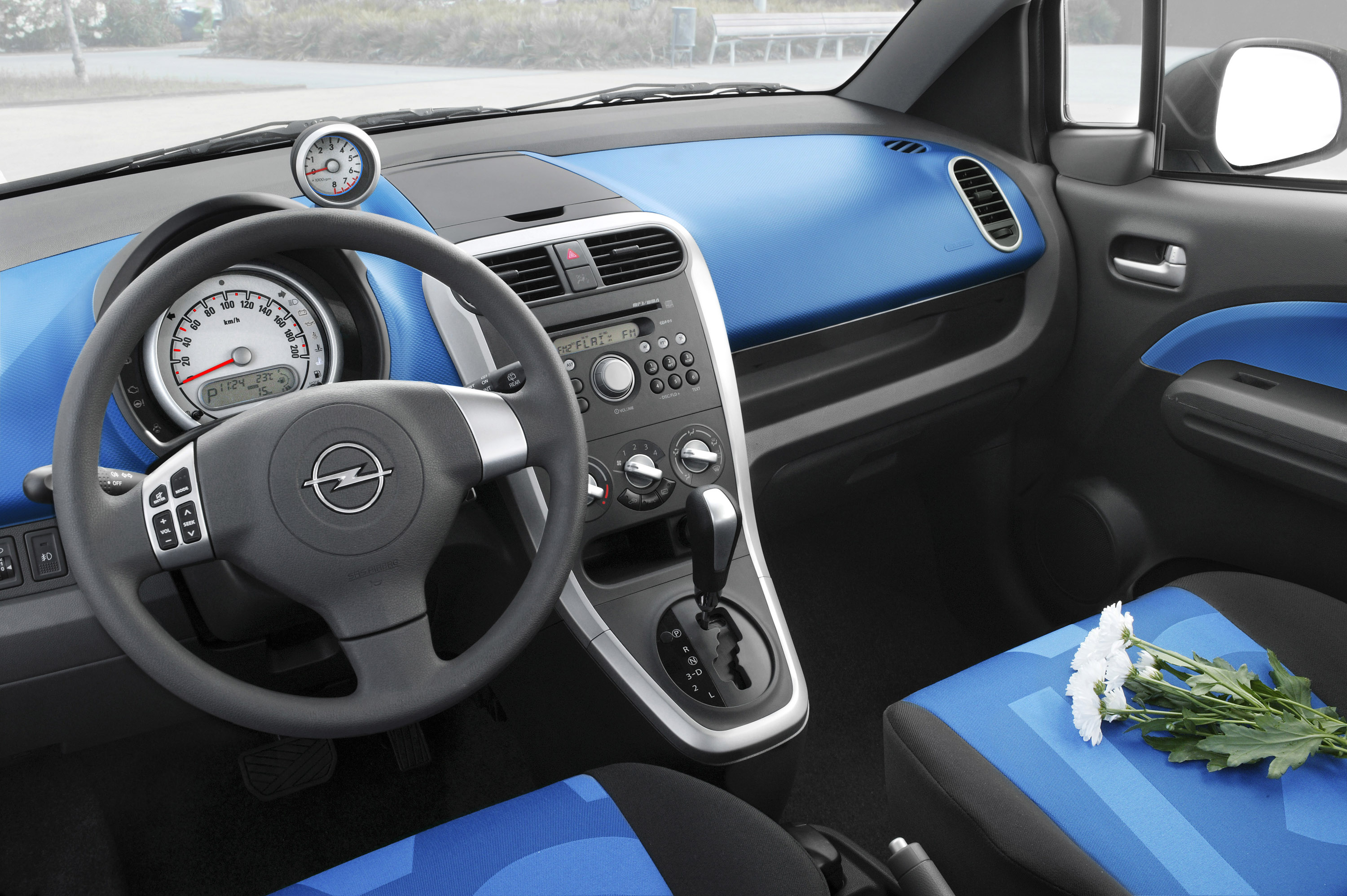 Opel Agila photo #26