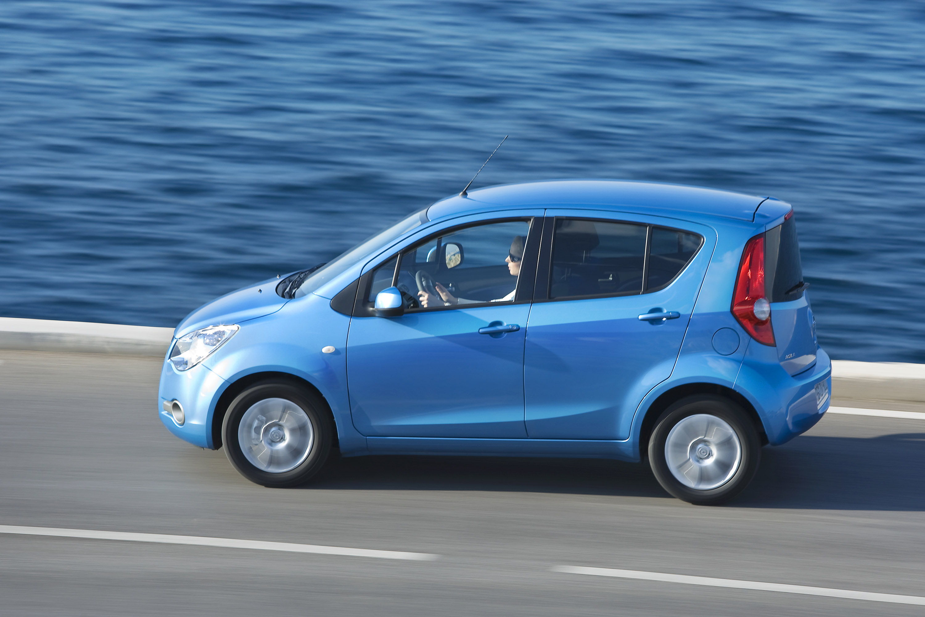 Opel Agila photo #41