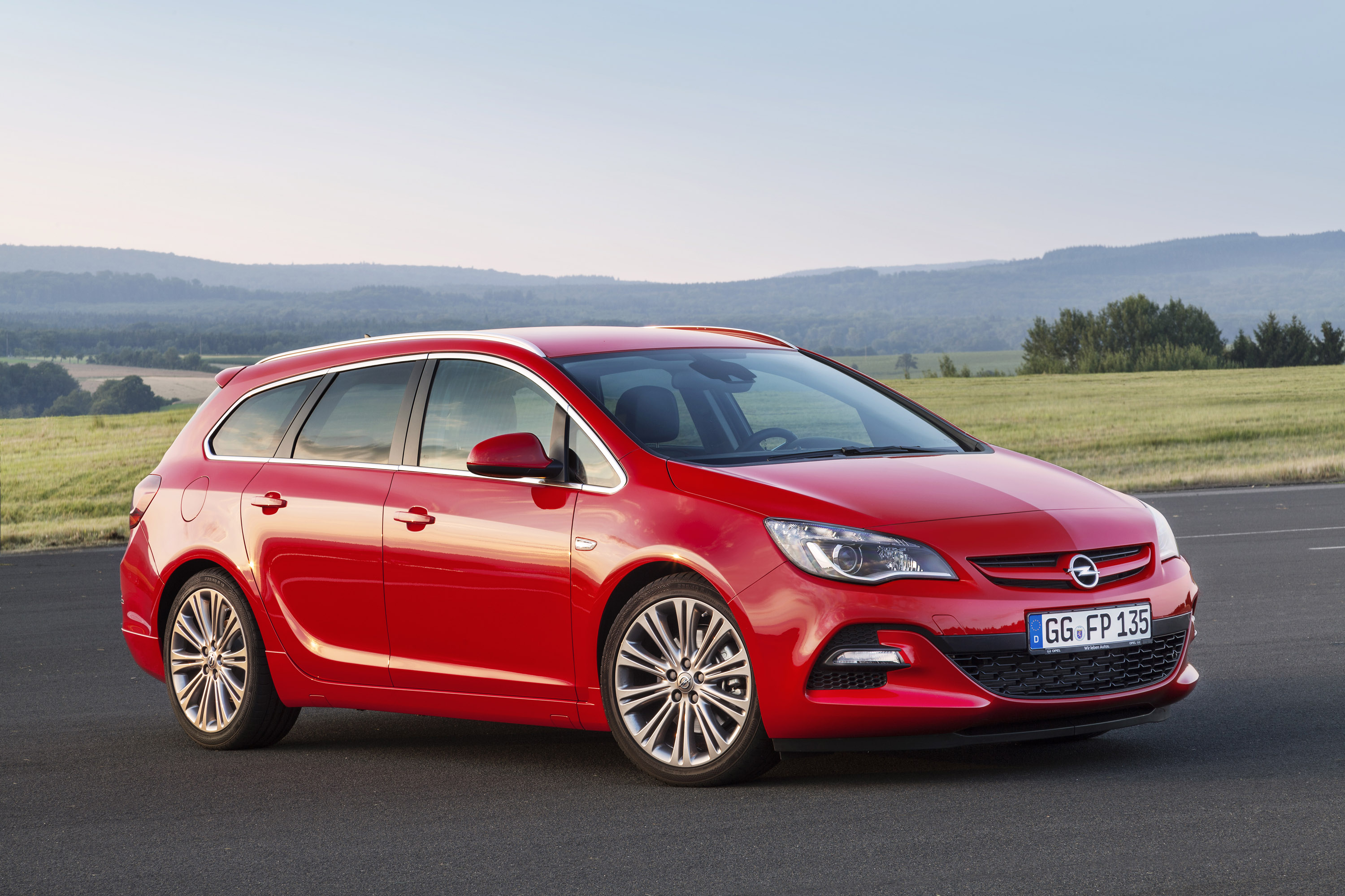 Opel Astra BiTurbo photo #4