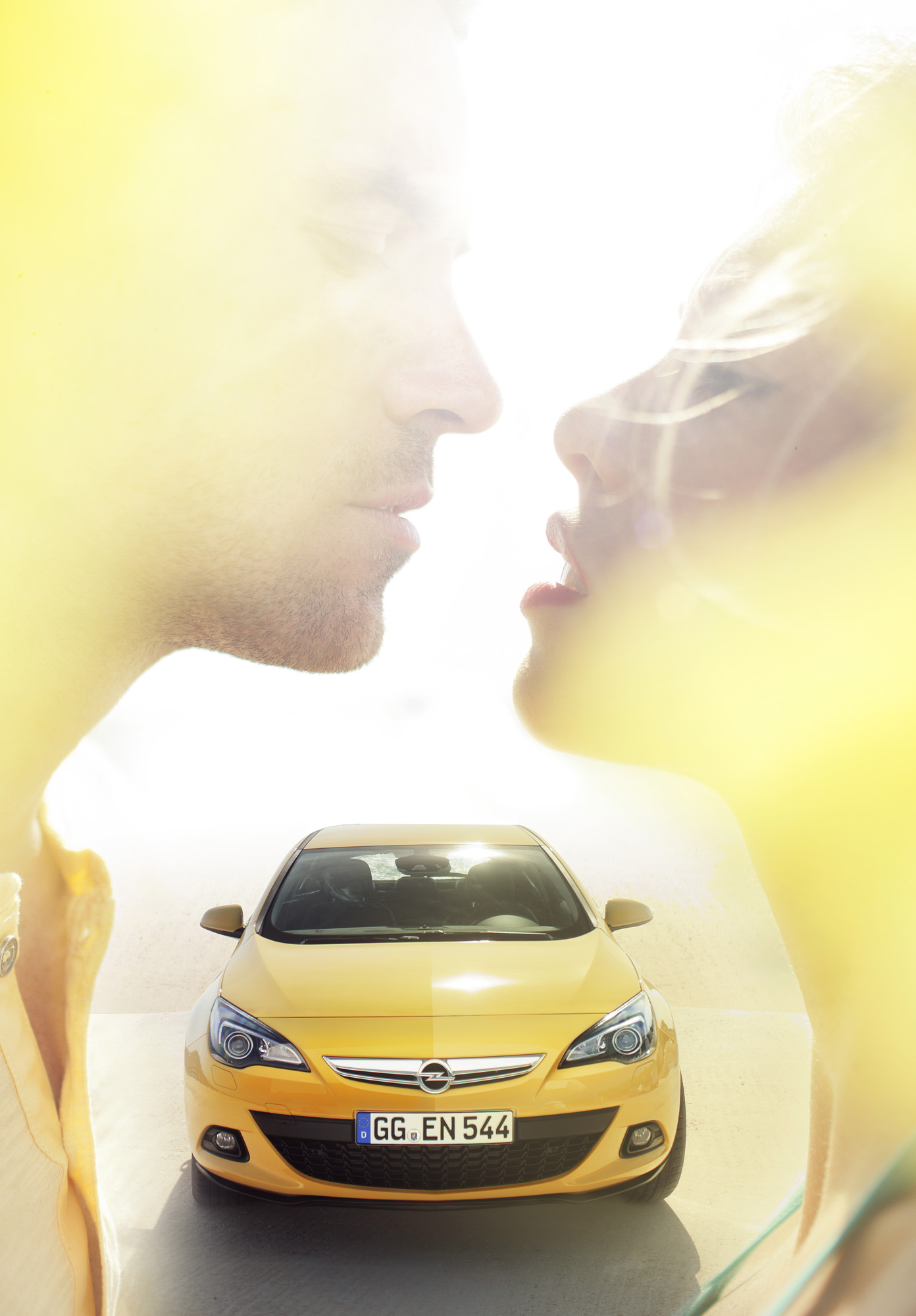 Opel Astra GTC photo #22