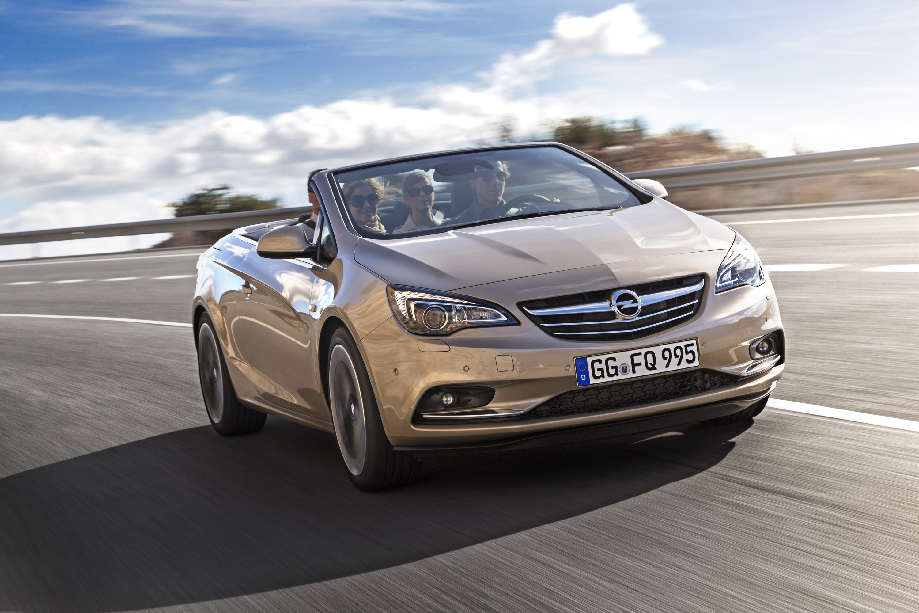 Opel Cascada photo #1