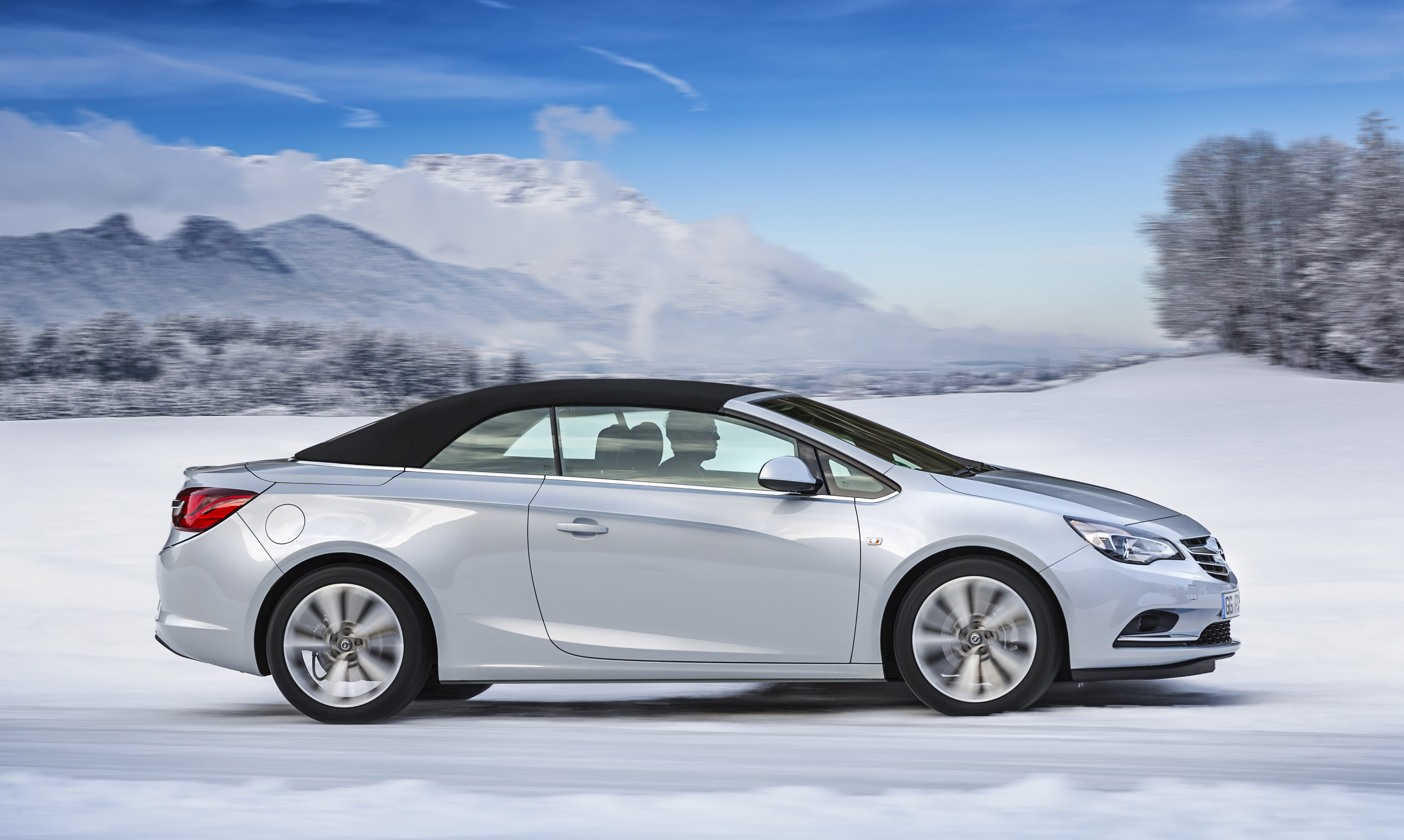 Opel Cascada photo #18