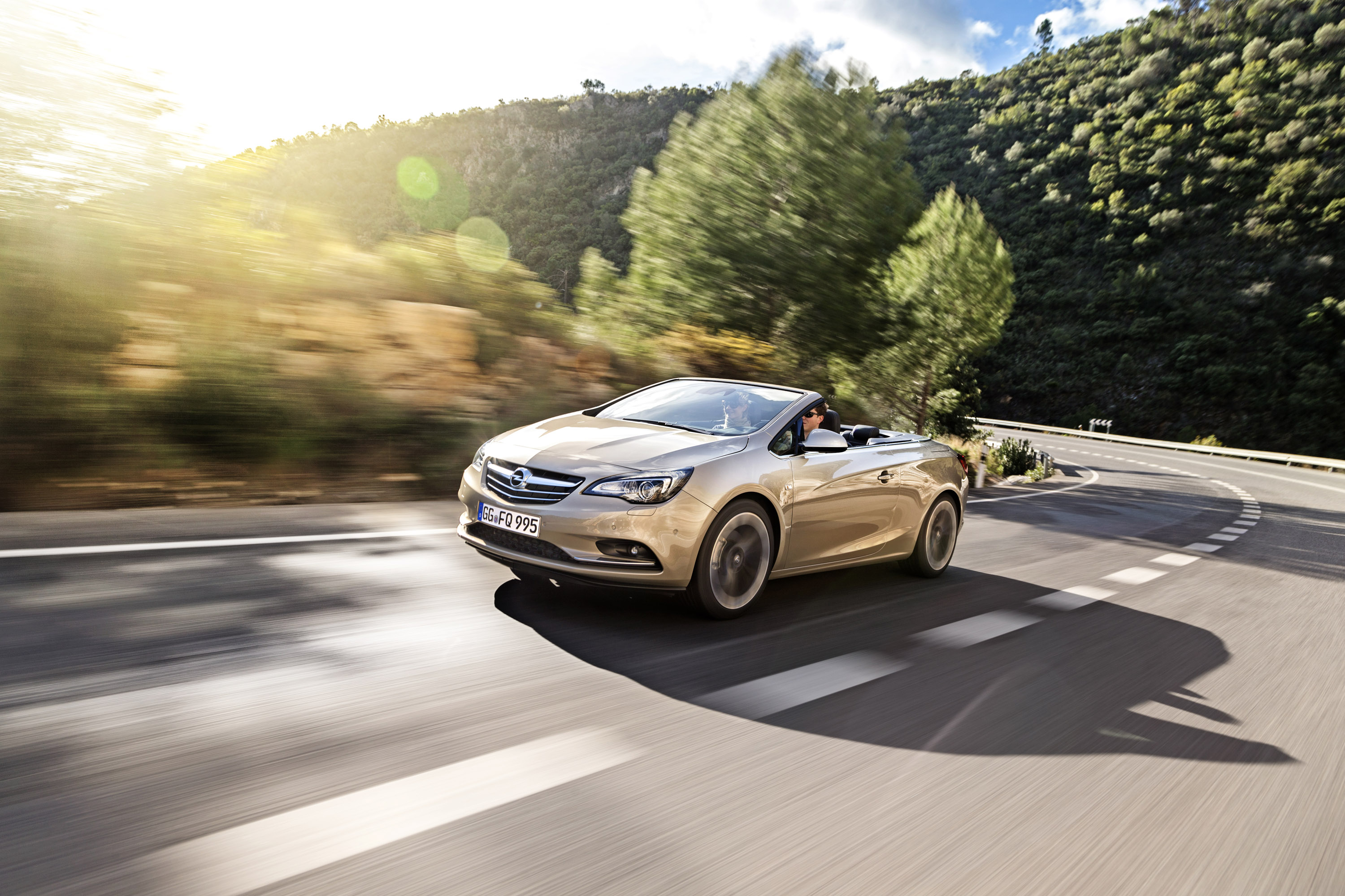 Opel Cascada photo #20