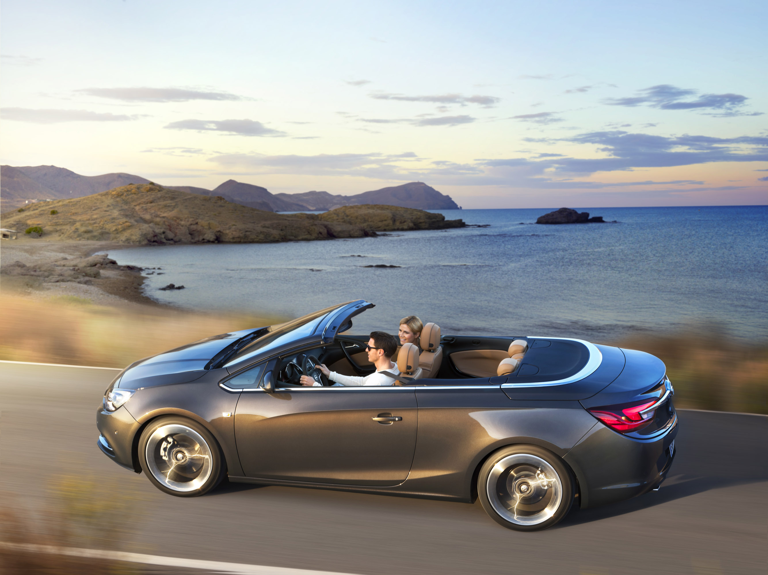 Opel Cascada photo #24