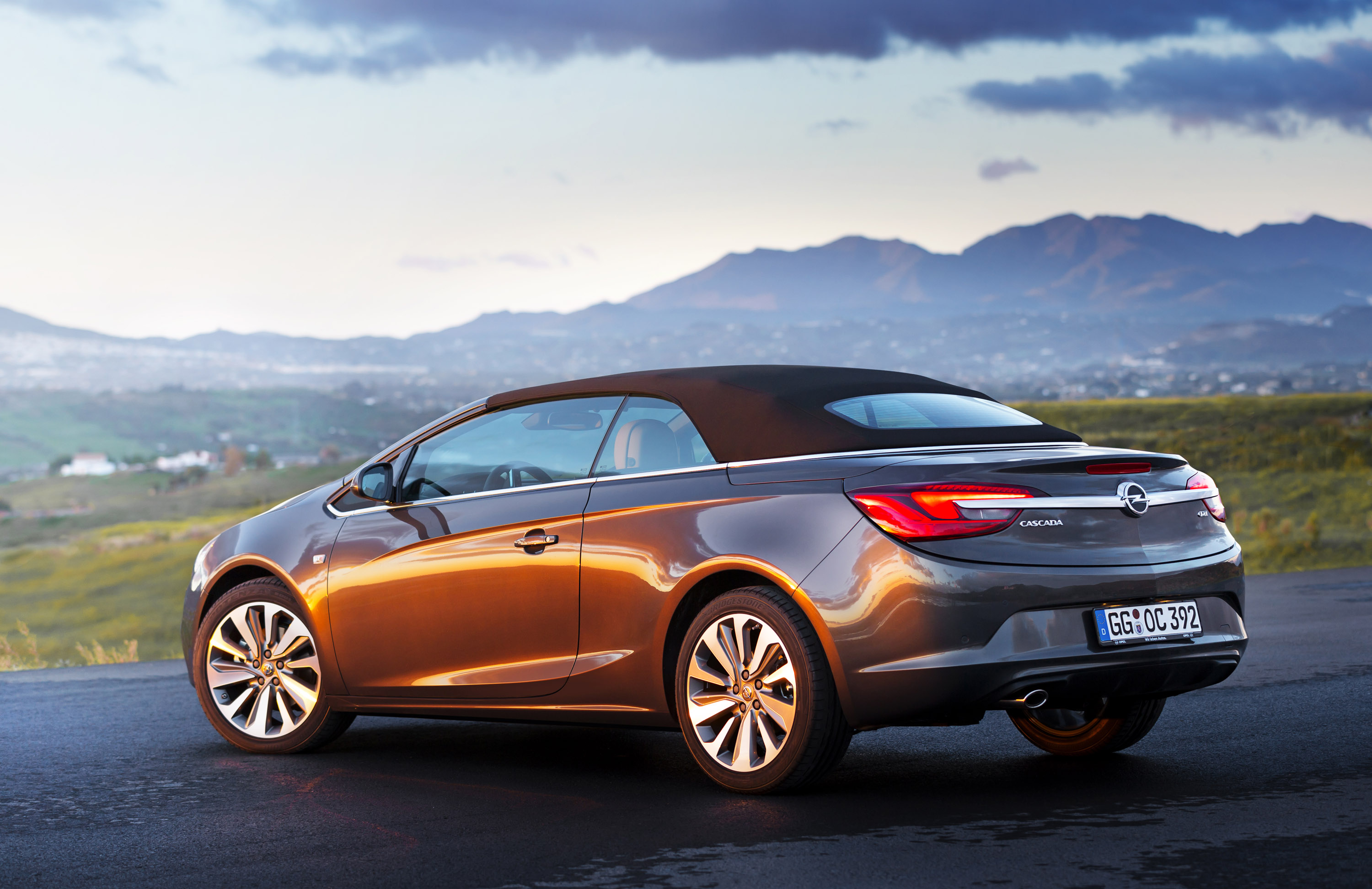 Opel Cascada photo #38