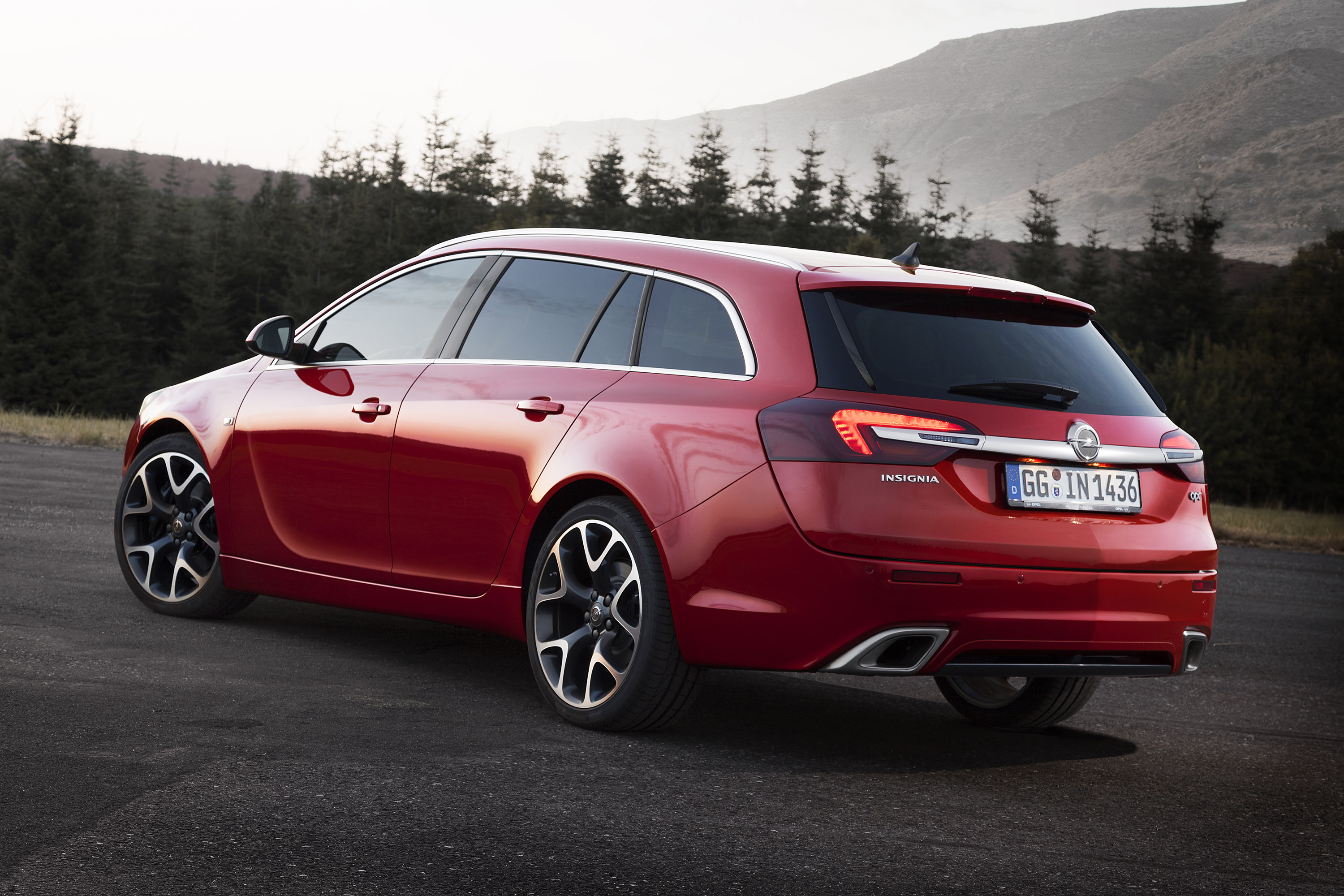 Opel Insignia OPC photo #3