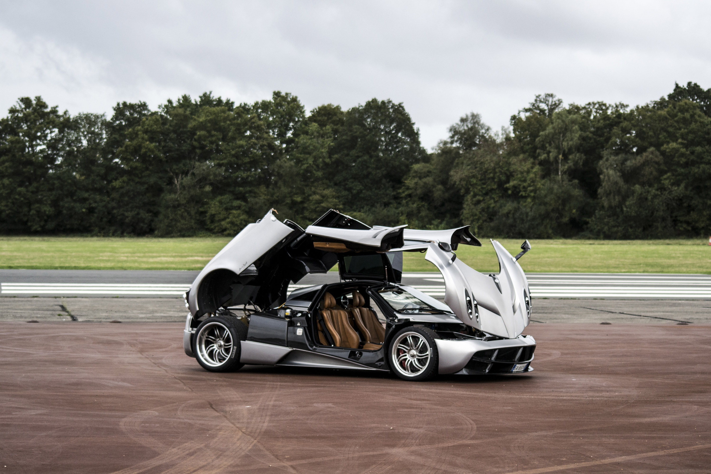 Pagani Huayra photo #48