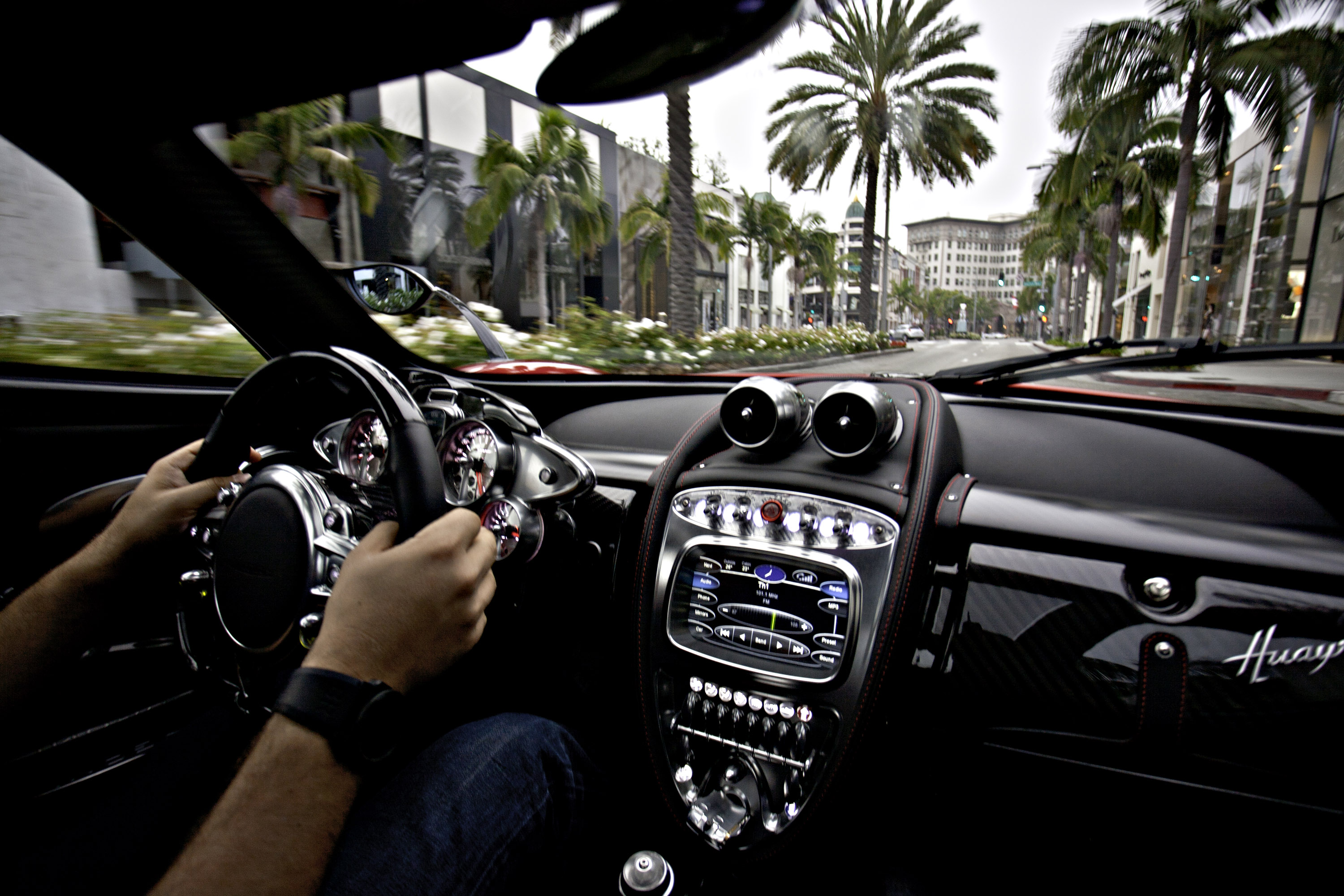 Pagani Huayra photo #57