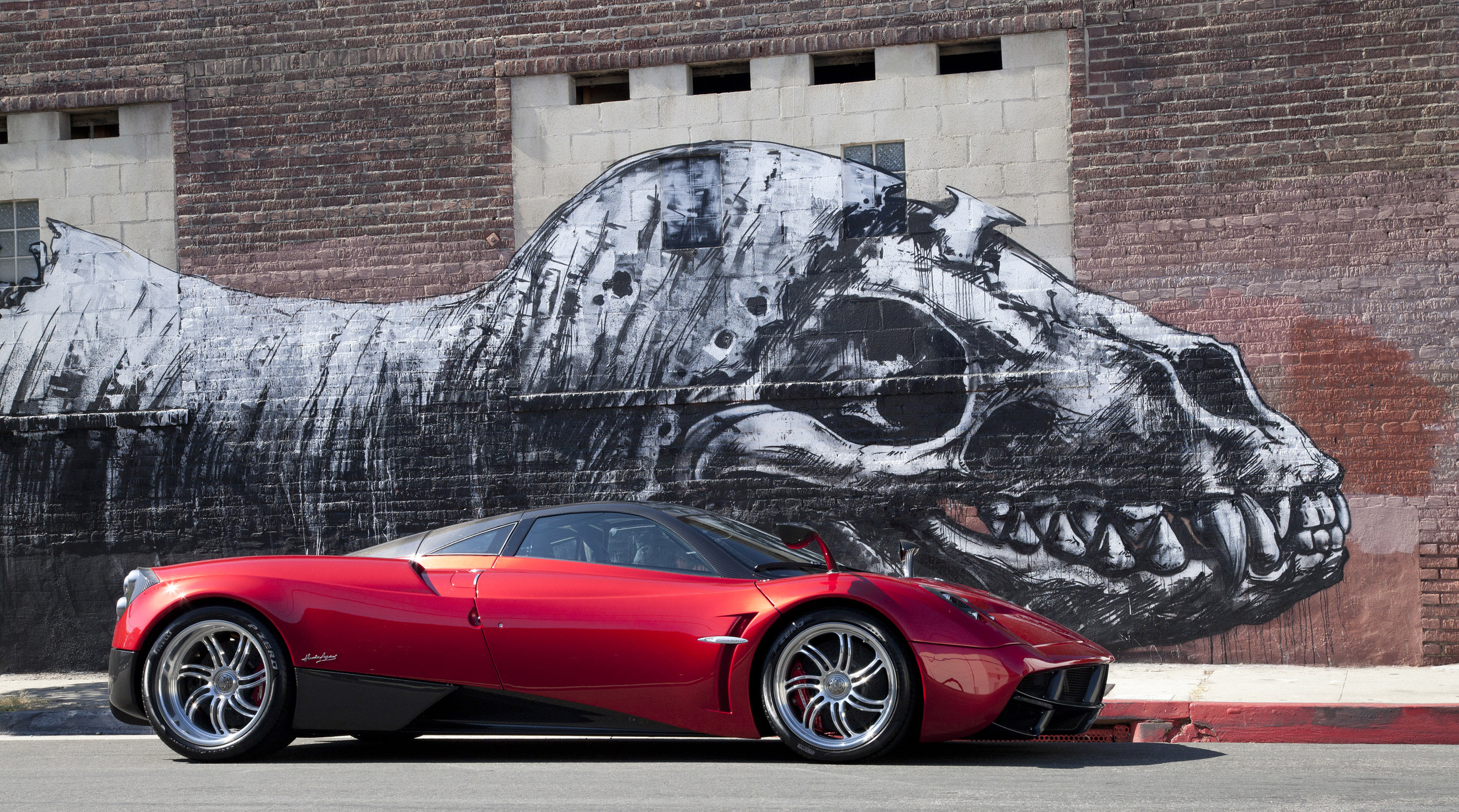 Pagani Huayra photo #65
