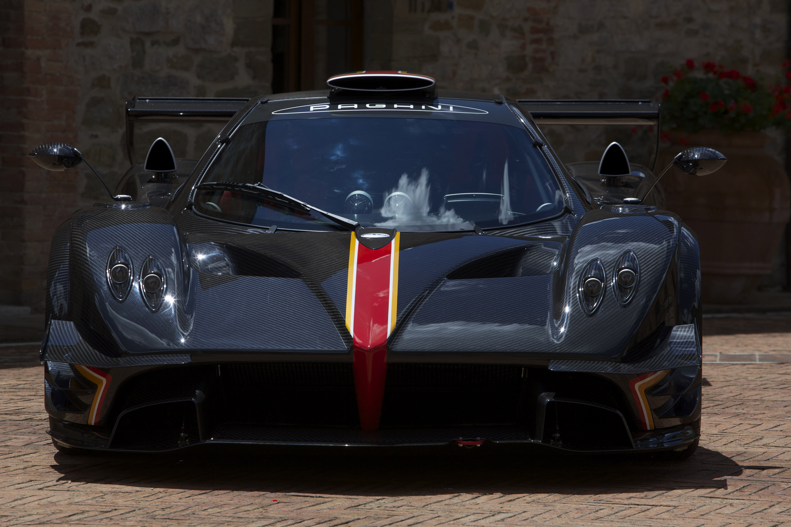 Pagani Zonda Revolucion photo #1