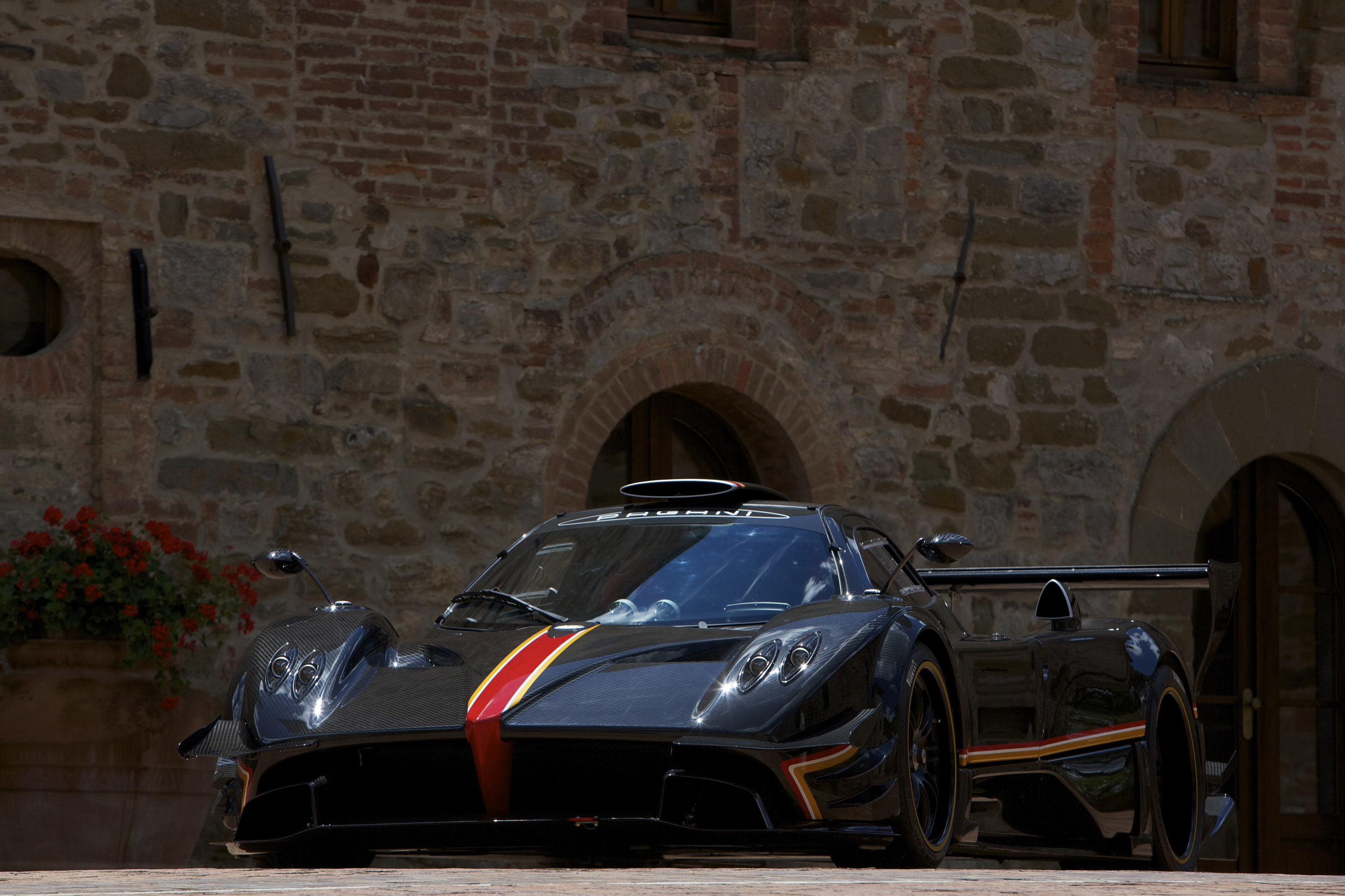 Pagani Zonda Revolucion photo #3