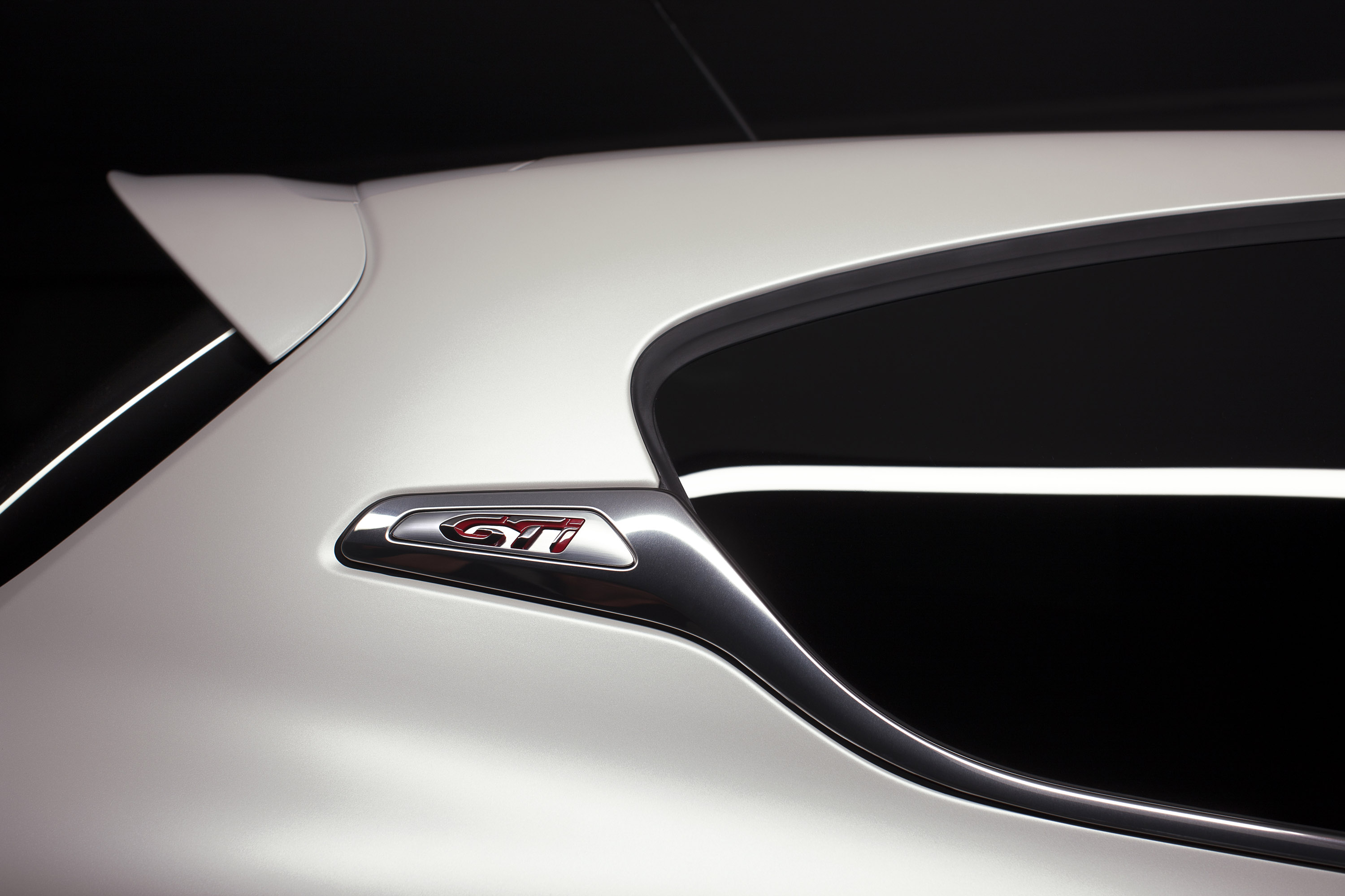 Peugeot 208 GTi photo #12