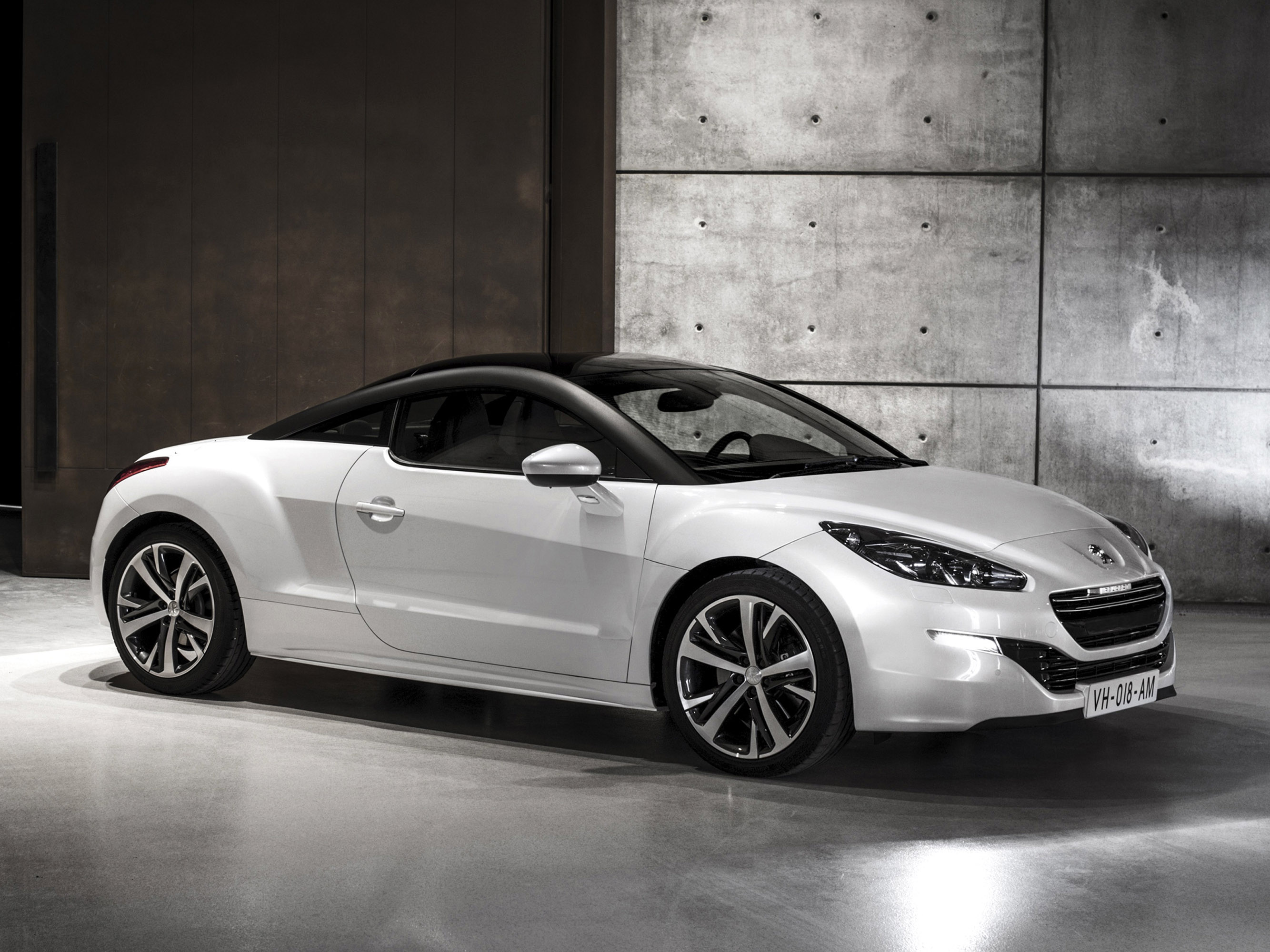 Peugeot RCZ photo #2