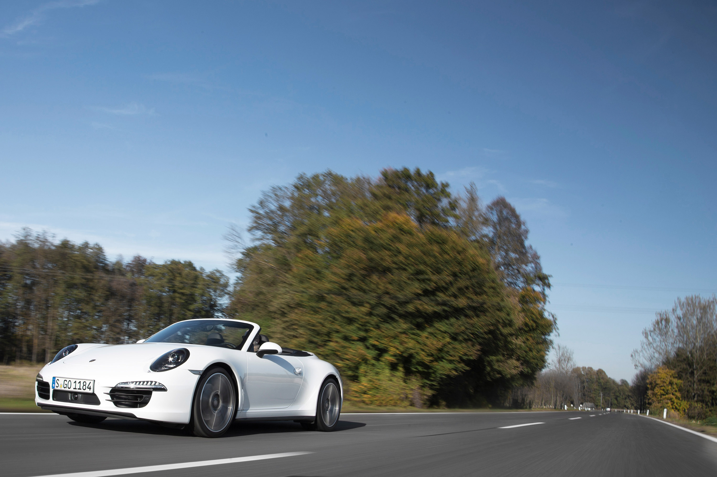 Porsche 911 Carrera 4-4S photo #19