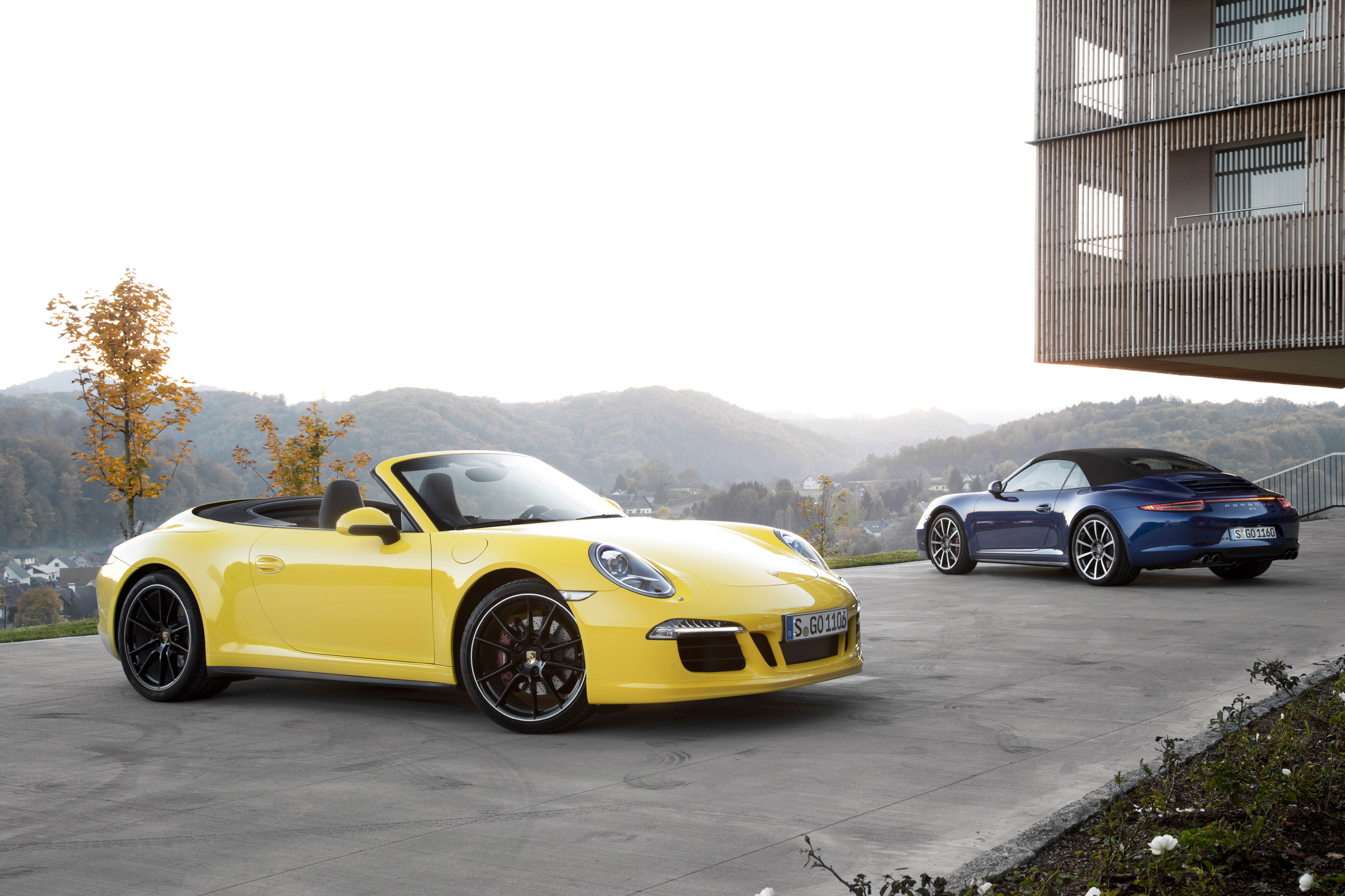 Porsche 911 Carrera 4-4S photo #22