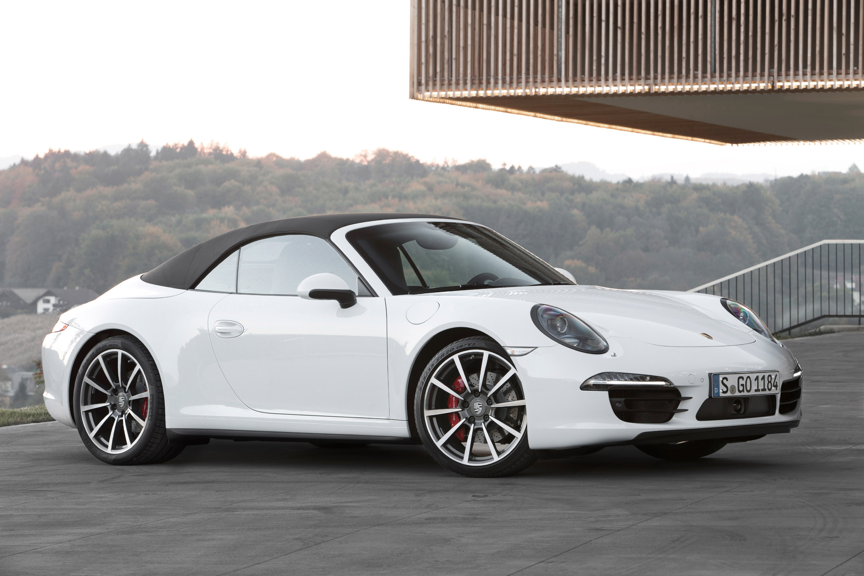 Porsche 911 Carrera 4-4S photo #23