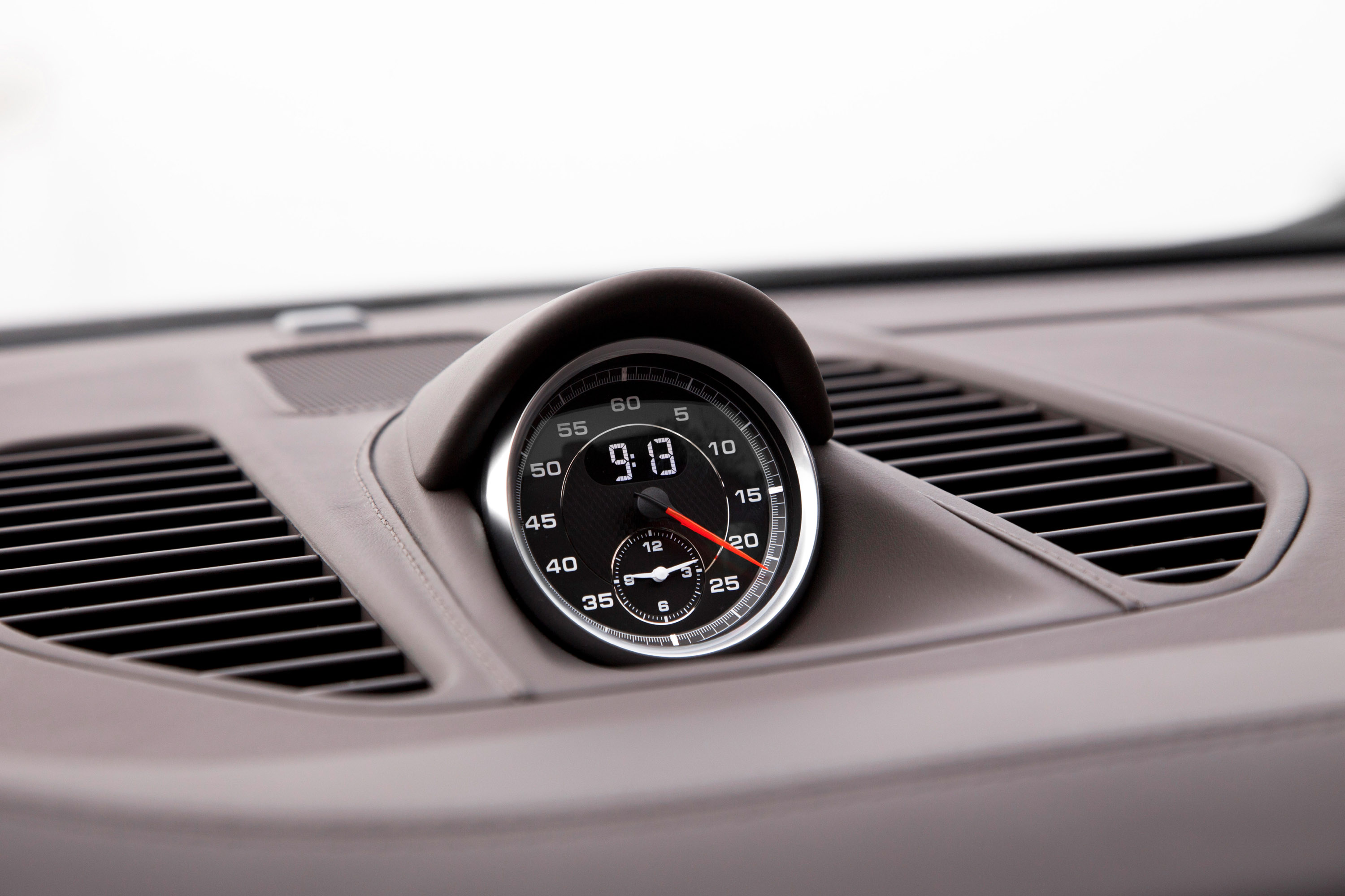Porsche 911 Carrera 4-4S photo #29