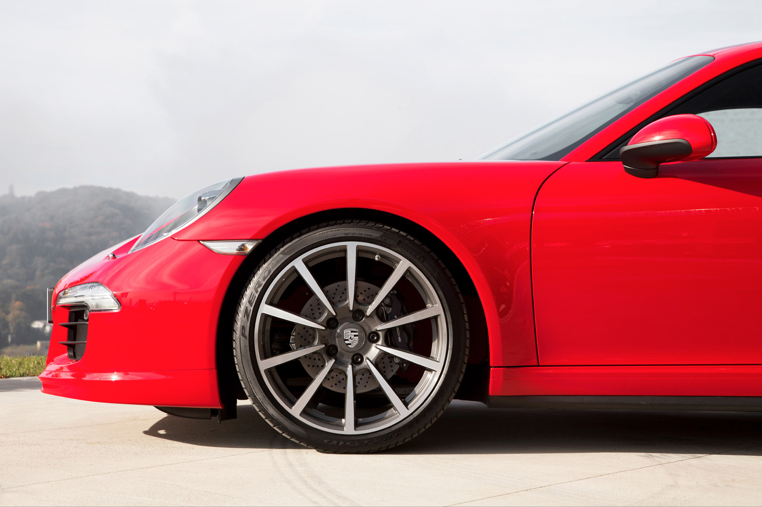 Porsche 911 Carrera 4-4S photo #39