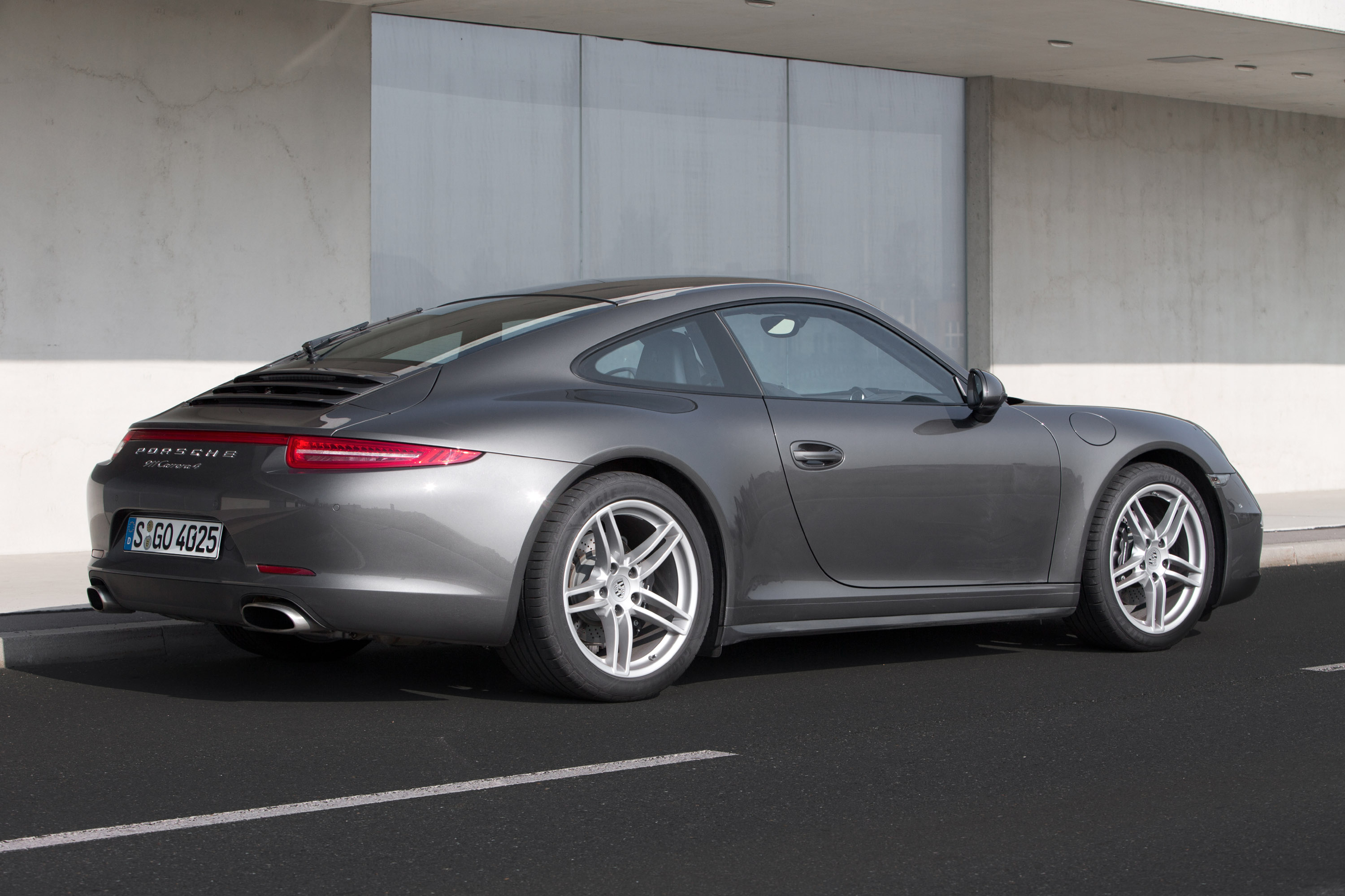 Porsche 911 Carrera 4-4S photo #41