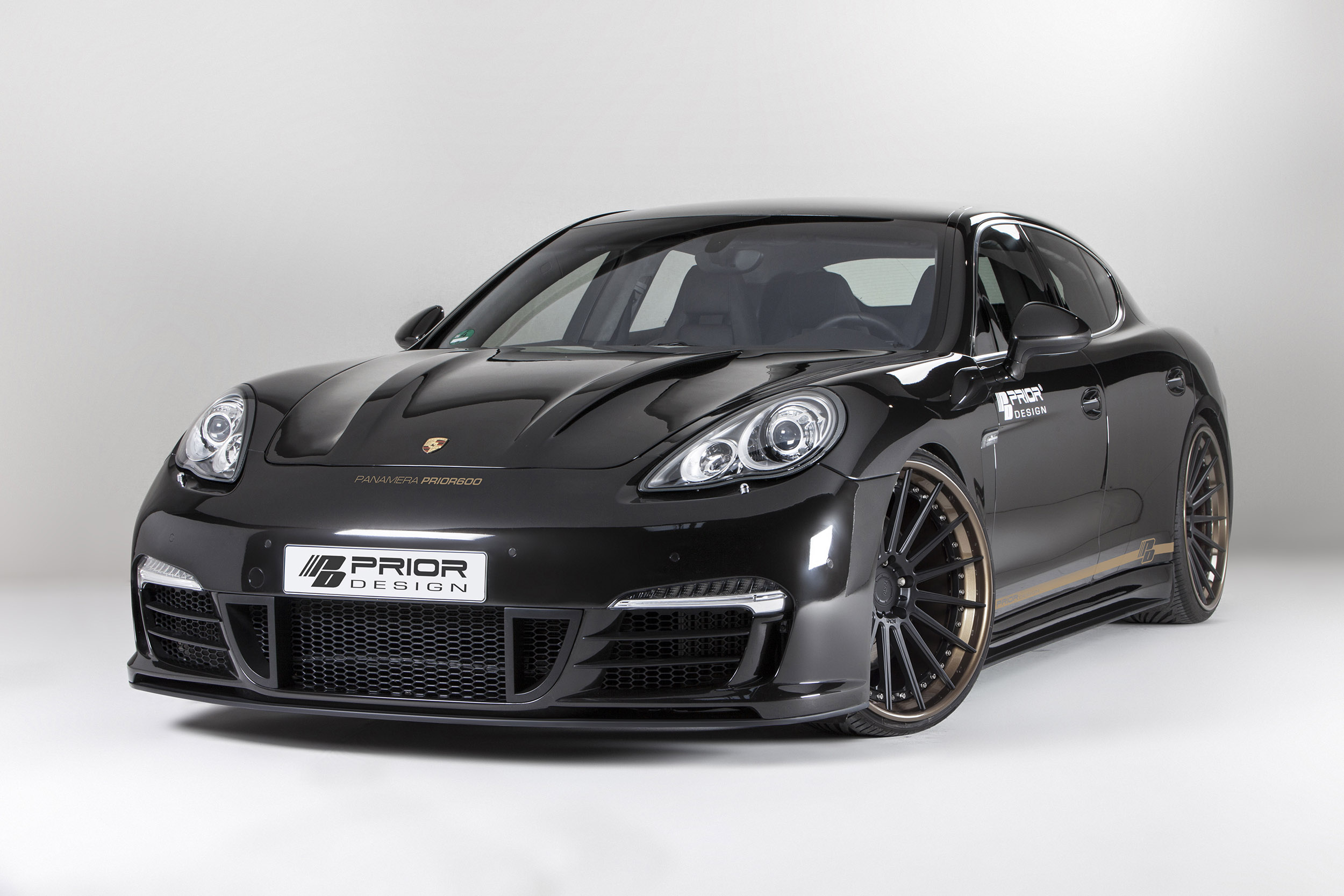 Prior-Design Porsche Panamera PRIOR600 photo #1