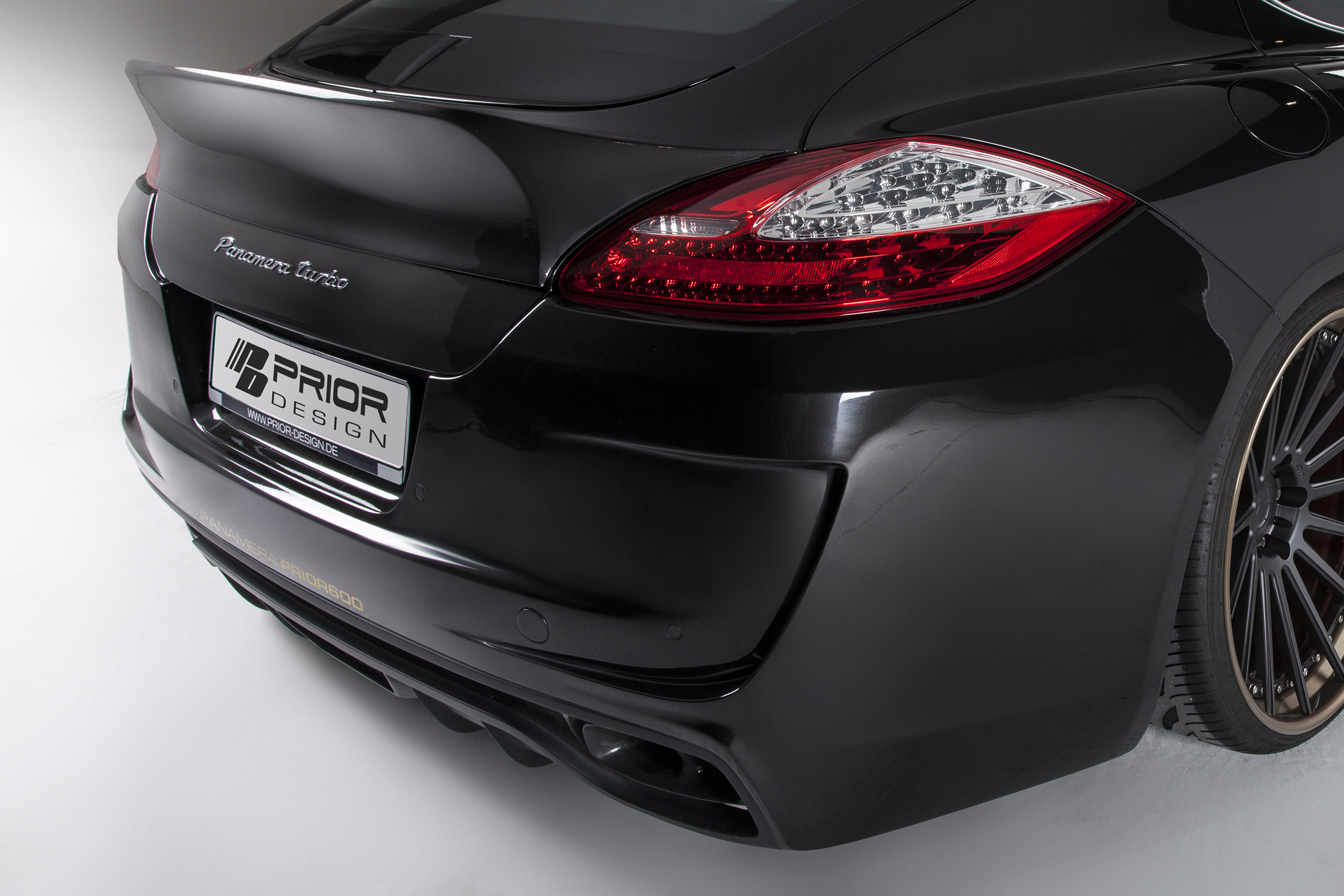 Prior-Design Porsche Panamera PRIOR600 photo #8