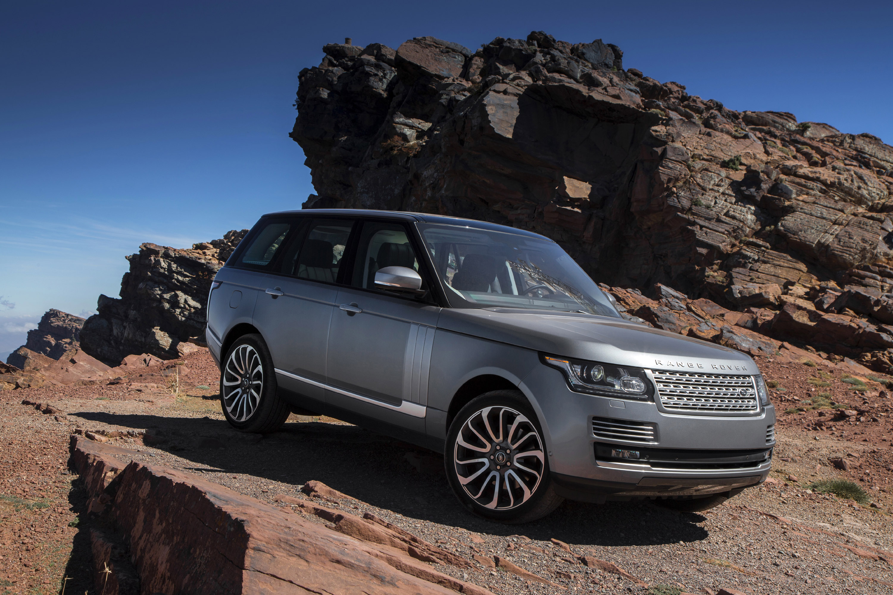 Range Rover photo #16