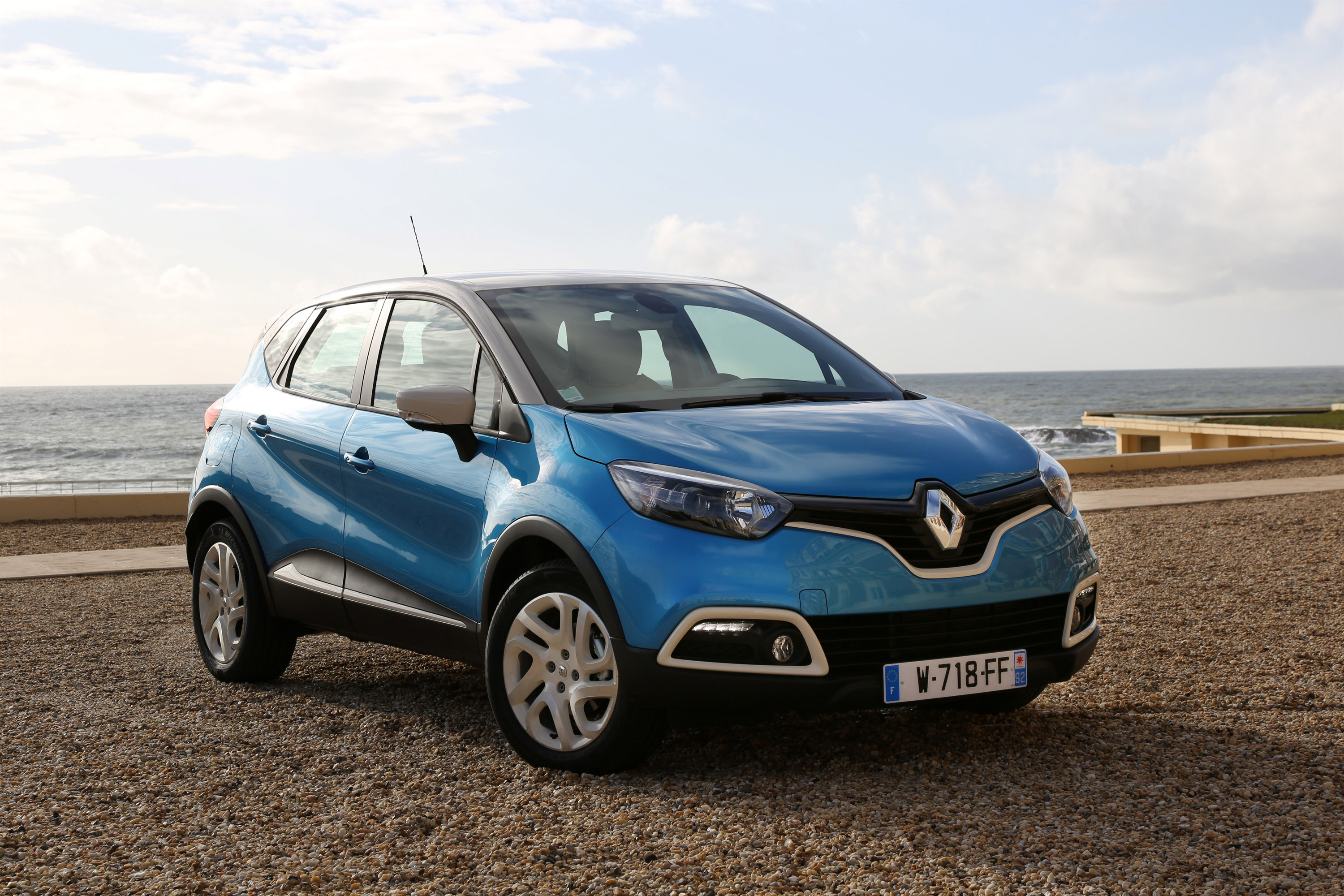 Renault Captur photo #16