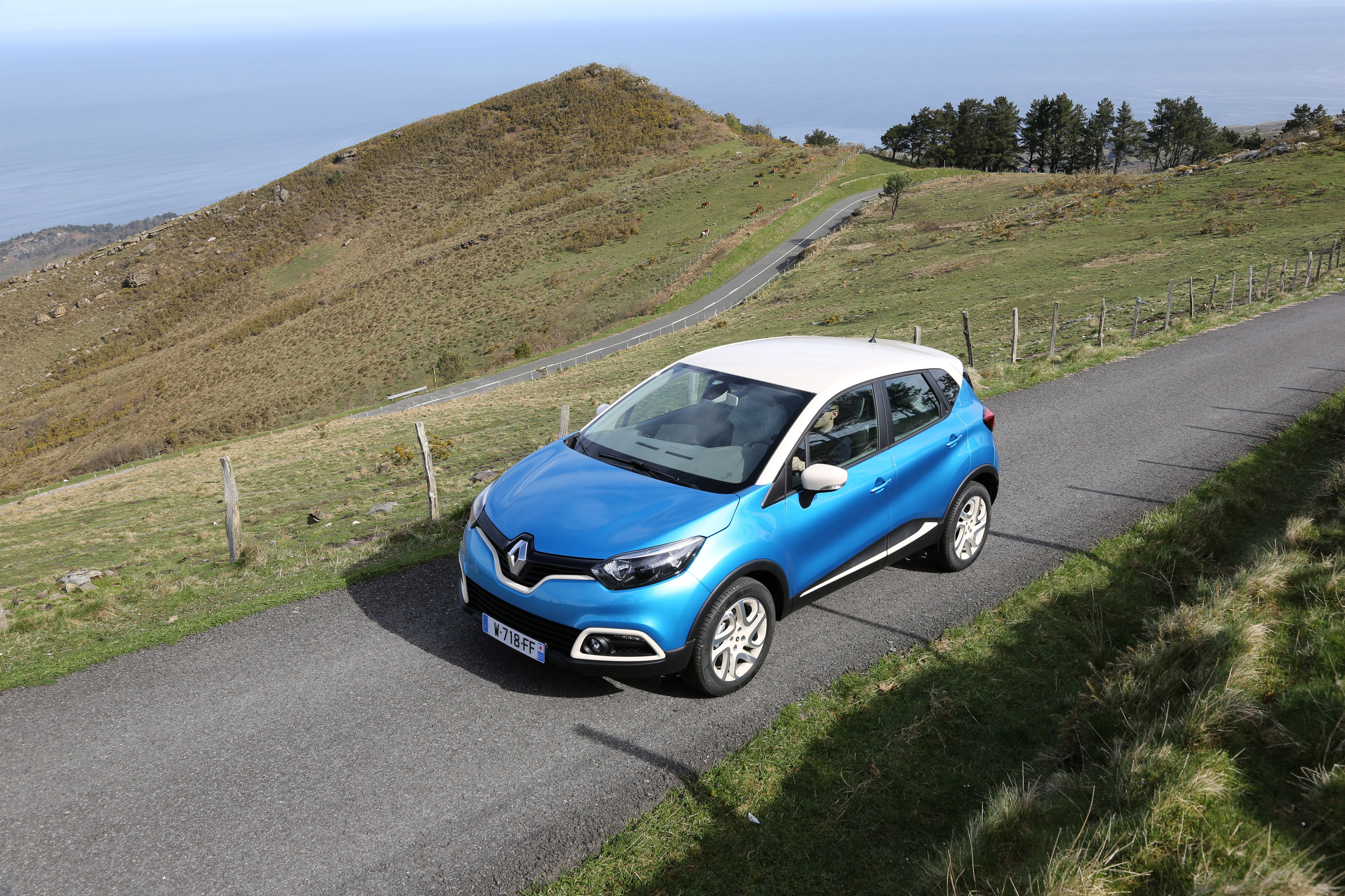 Renault Captur photo #24