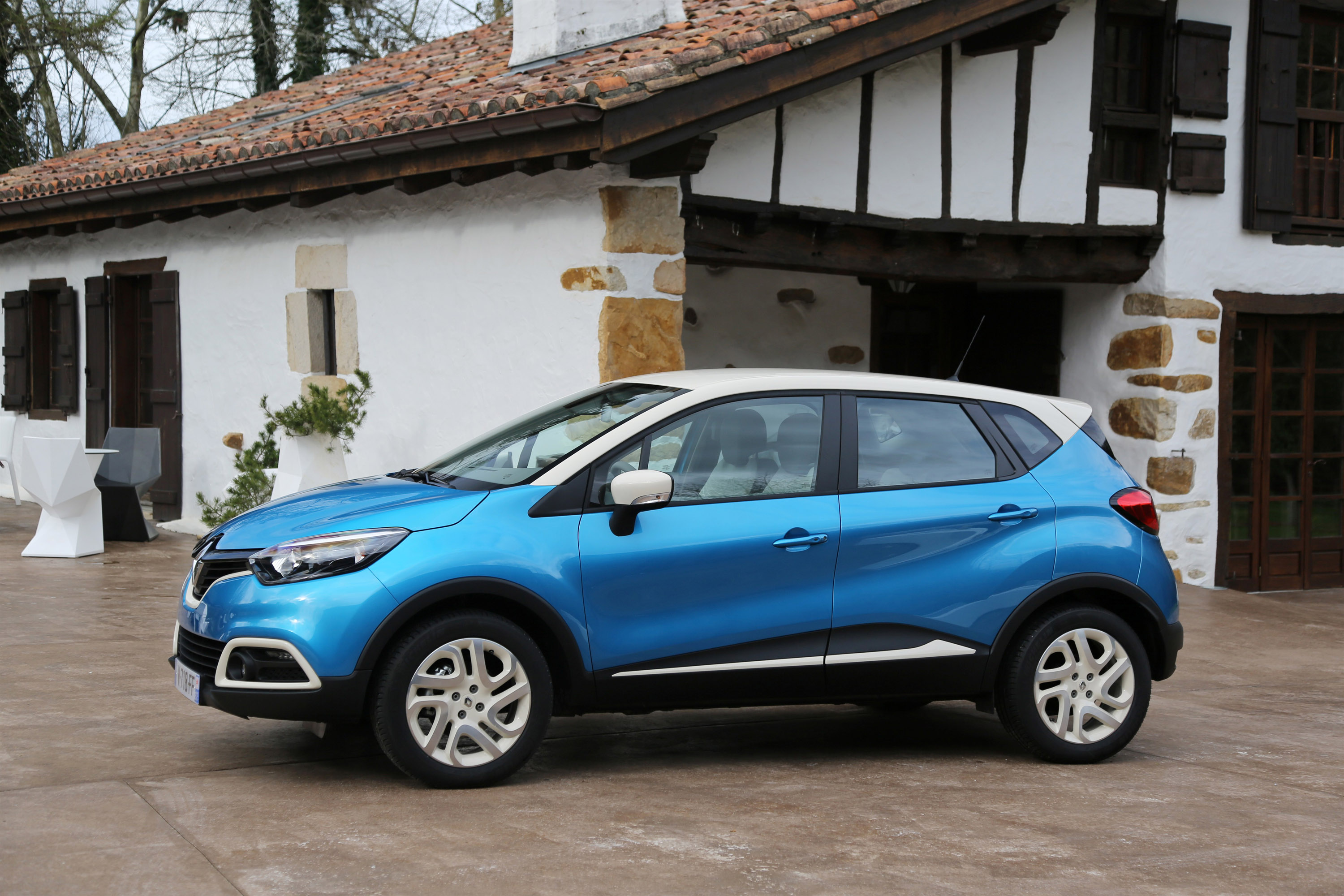 Renault Captur photo #28