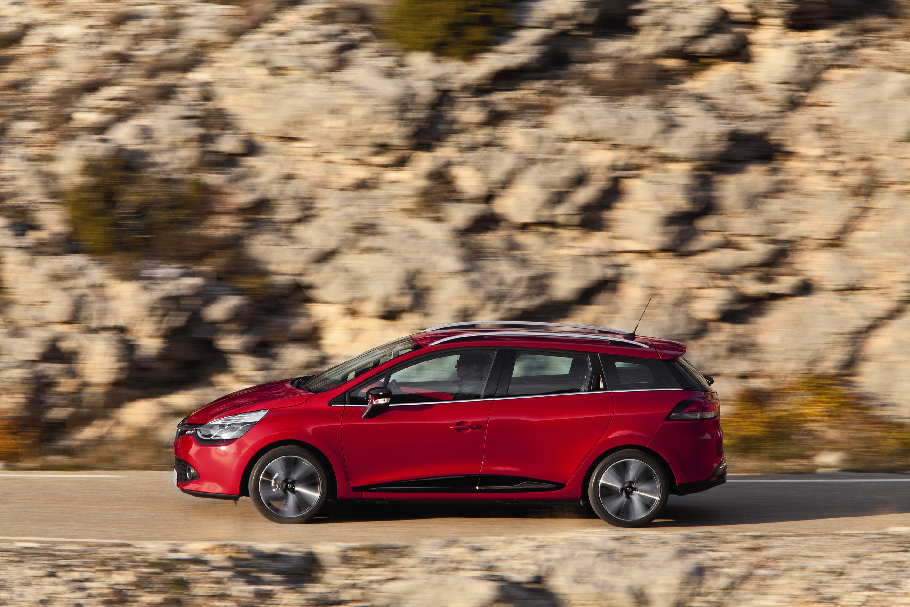 Renault Clio Estate photo #19