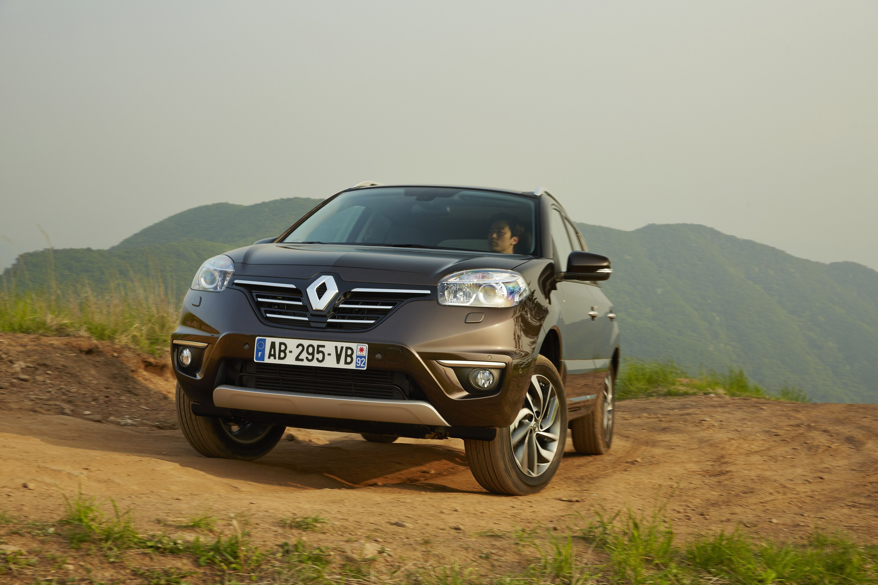 Renault Koleos photo #2