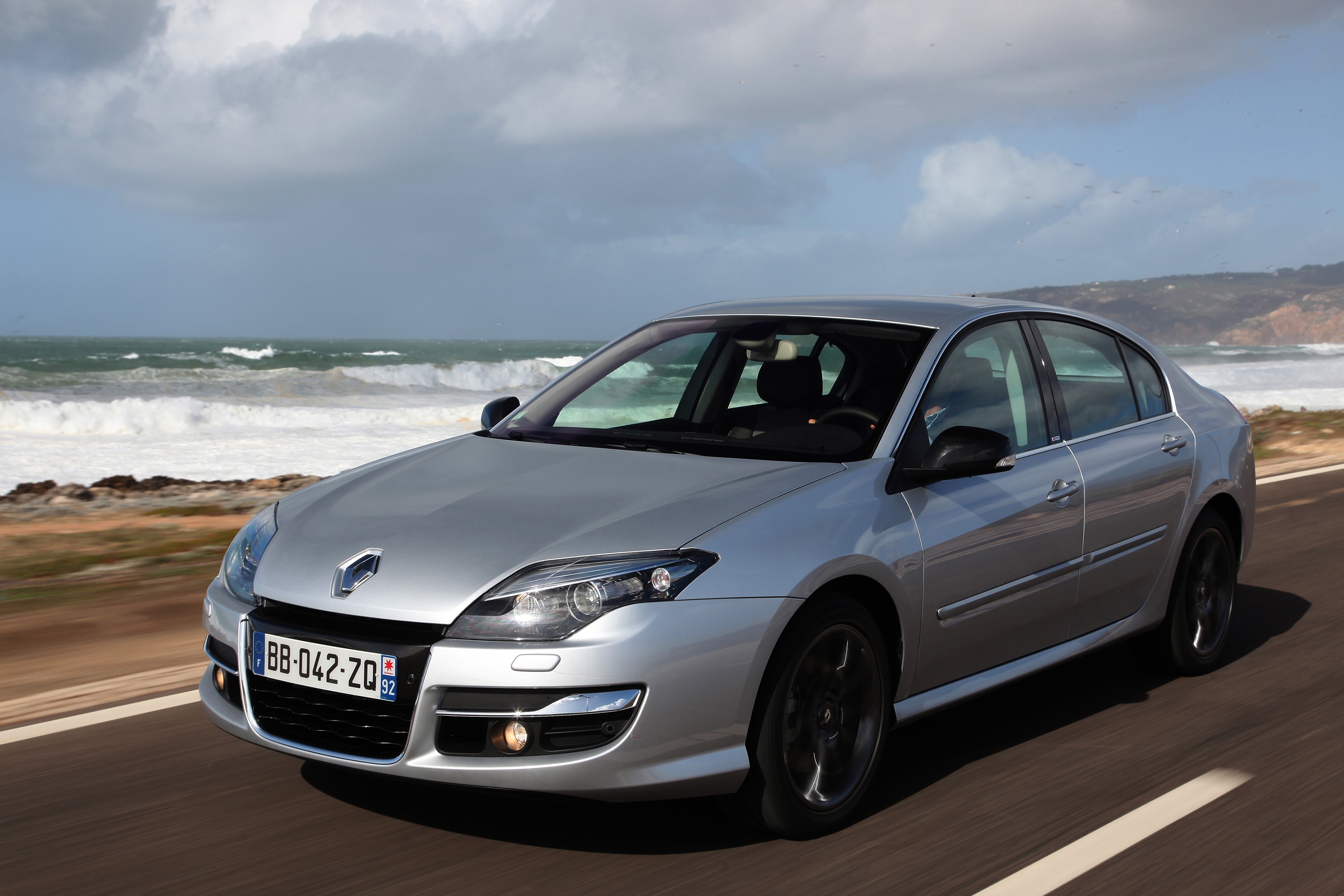 2013 Renault Laguna HD Pictures