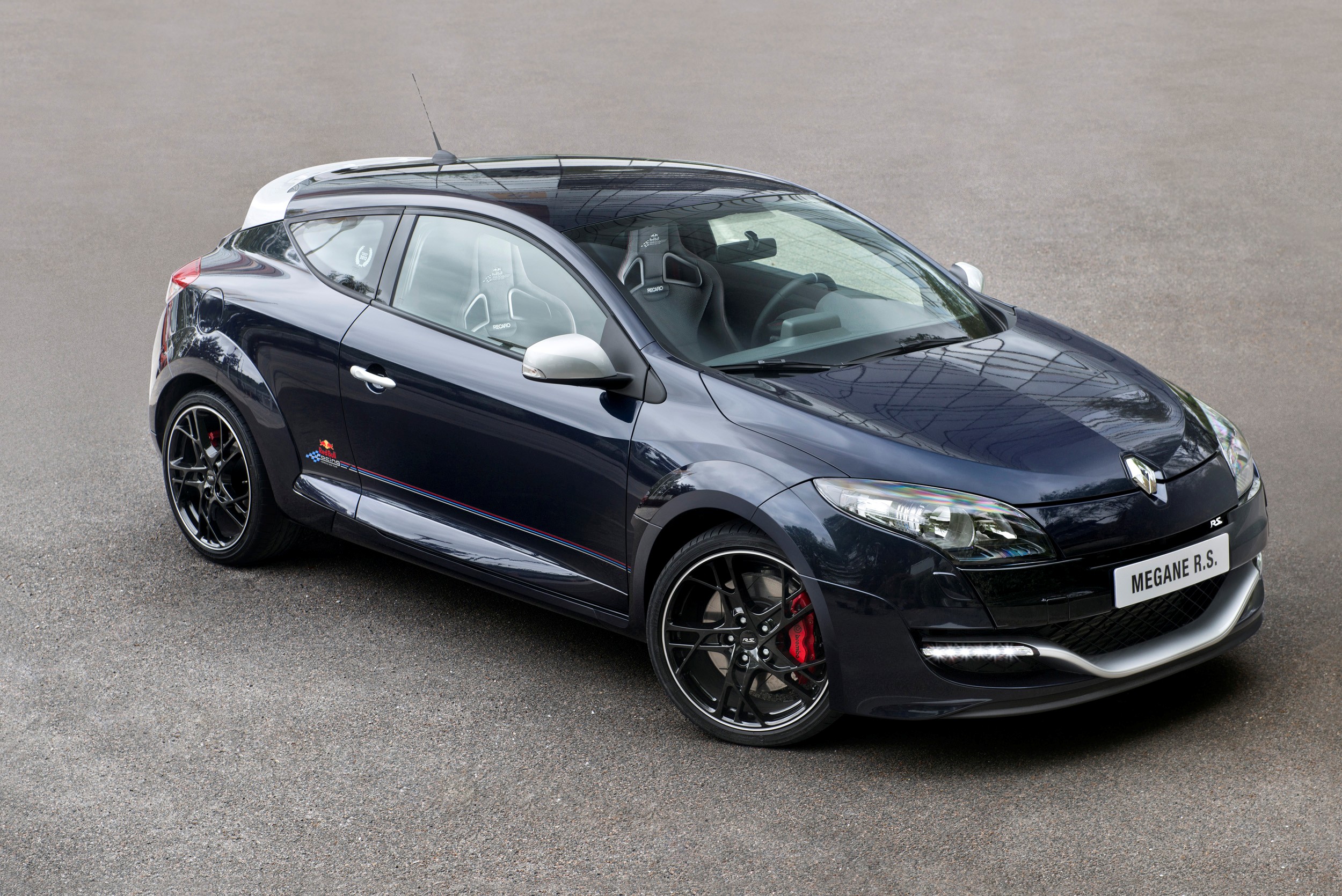 Renault Megane RS Coupe Red Bull Racing RB8 photo #1