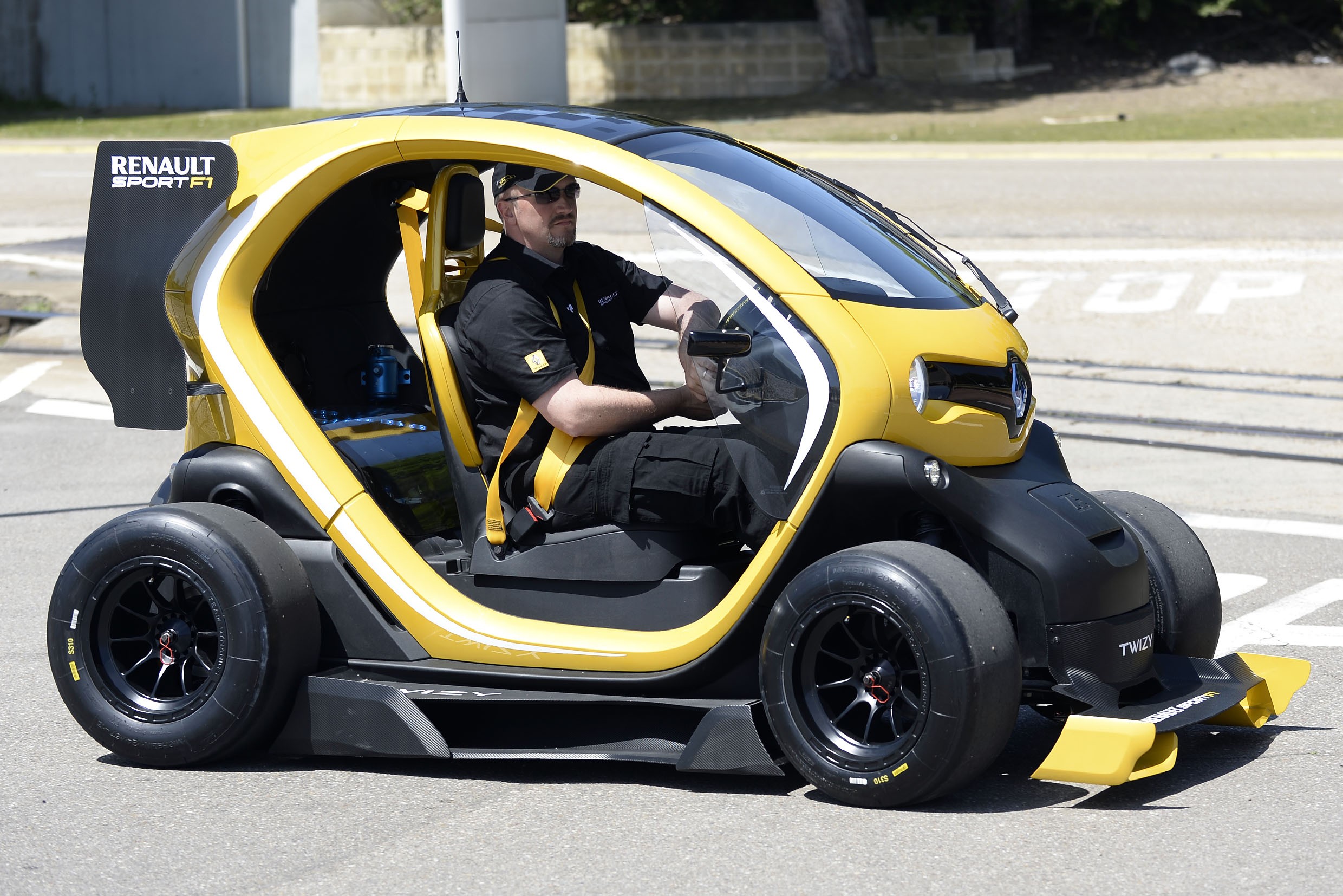Renault f1 электрокар