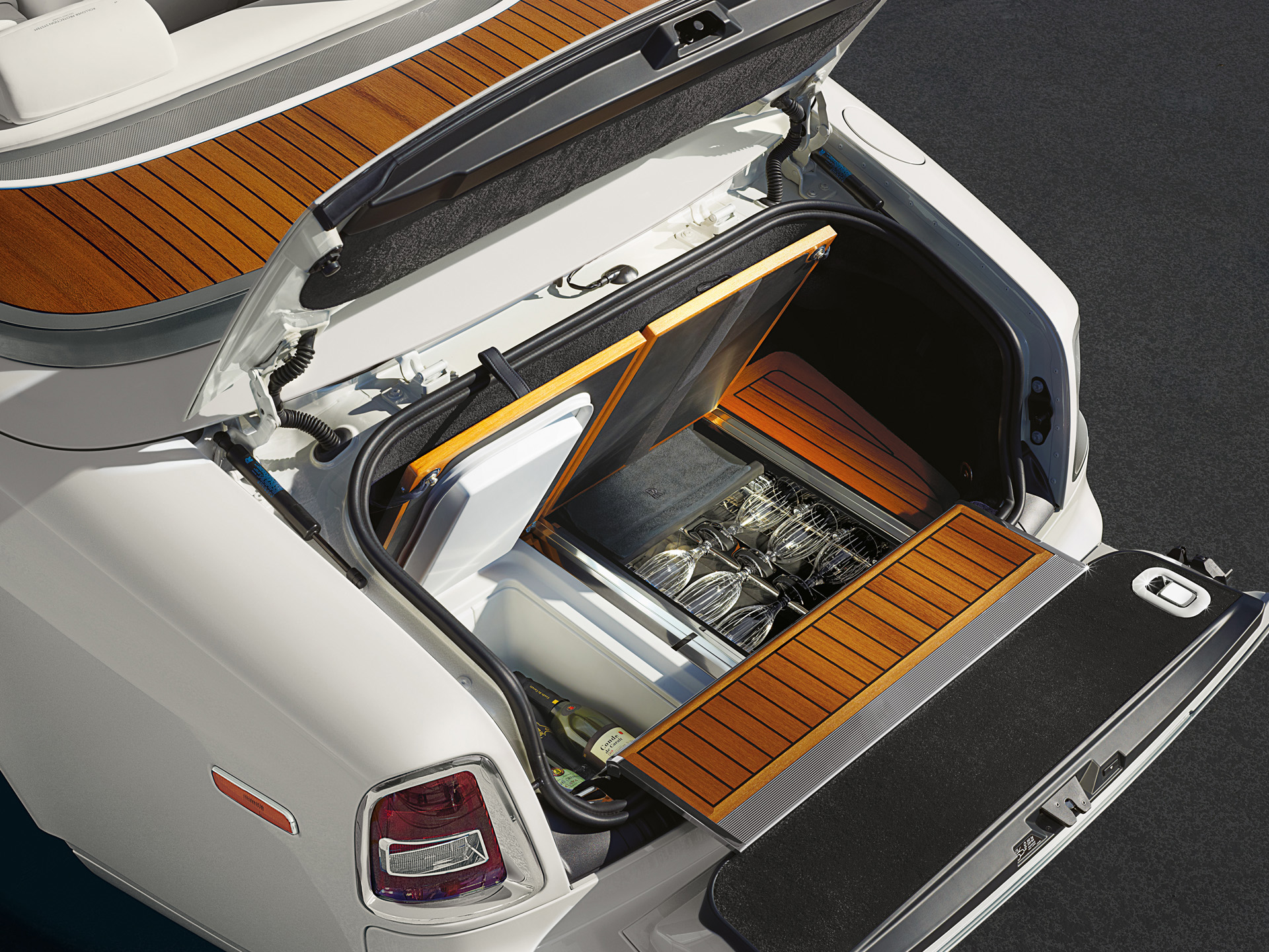 Rolls-Royce Phantom Drophead Coupe Series 2 photo #14