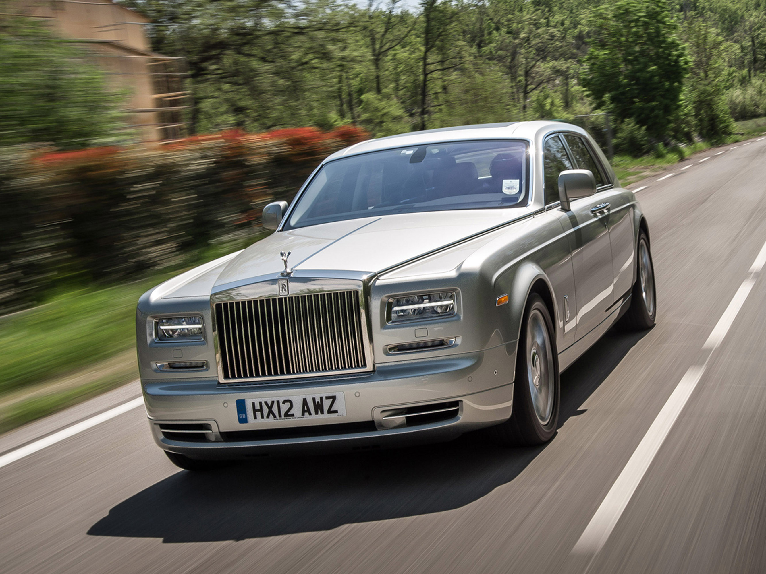 Как называется роллс ройс. Rolls-Royce Phantom (VII). Rolls Royce Phantom 2014. Rolls Royce Phantom 7. Rolls Royce Phantom 2012.