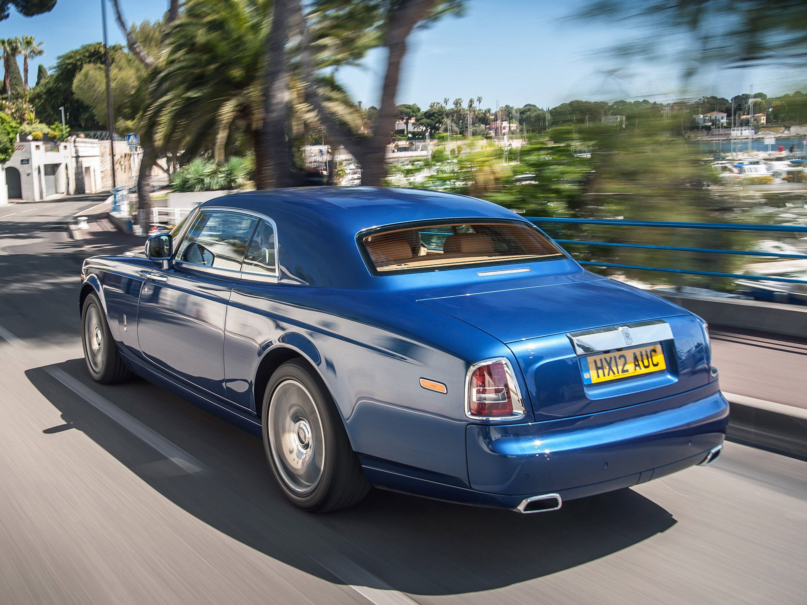 Rolls-Royce Phantom Series II photo #95