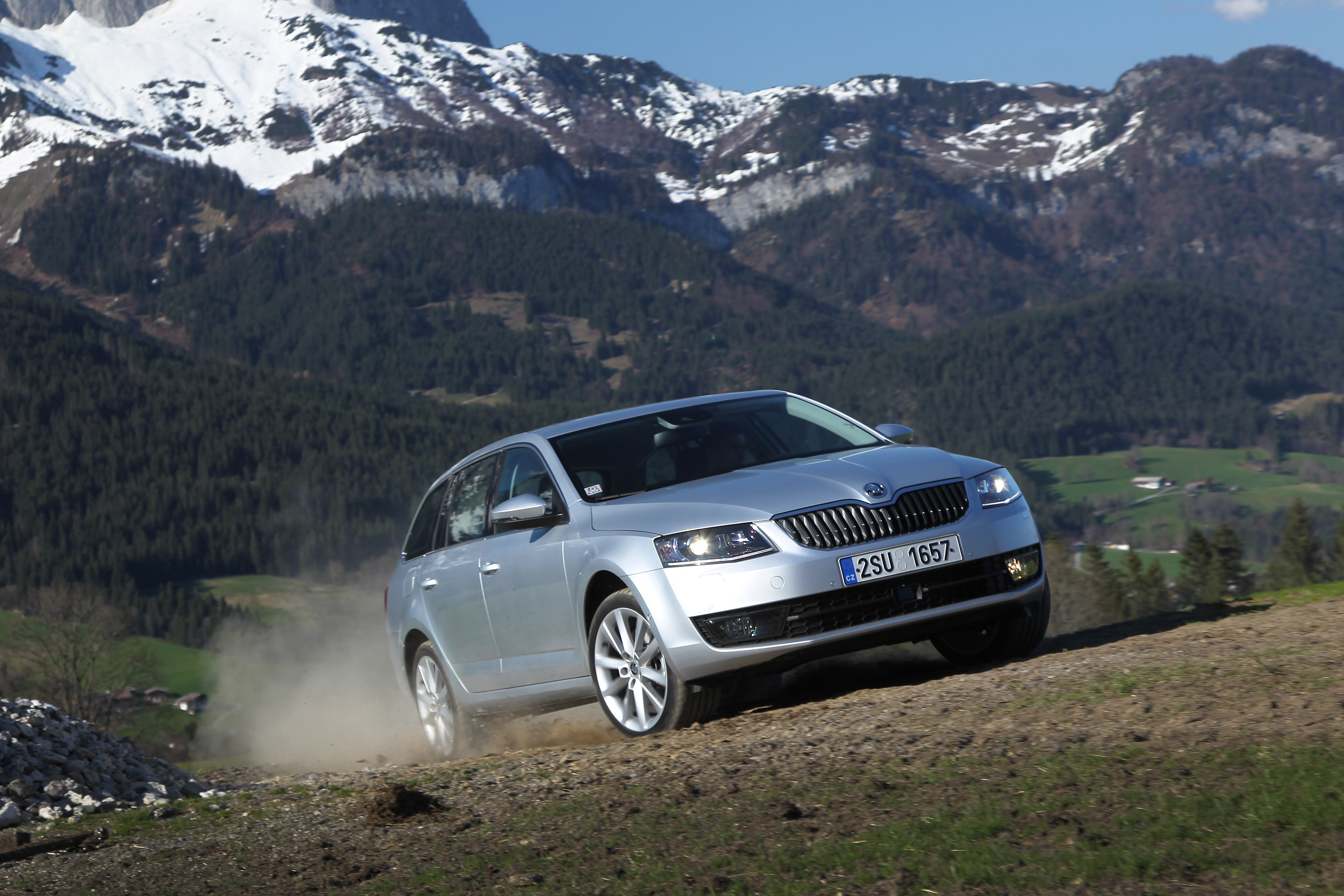 SKODA Octavia photo #17