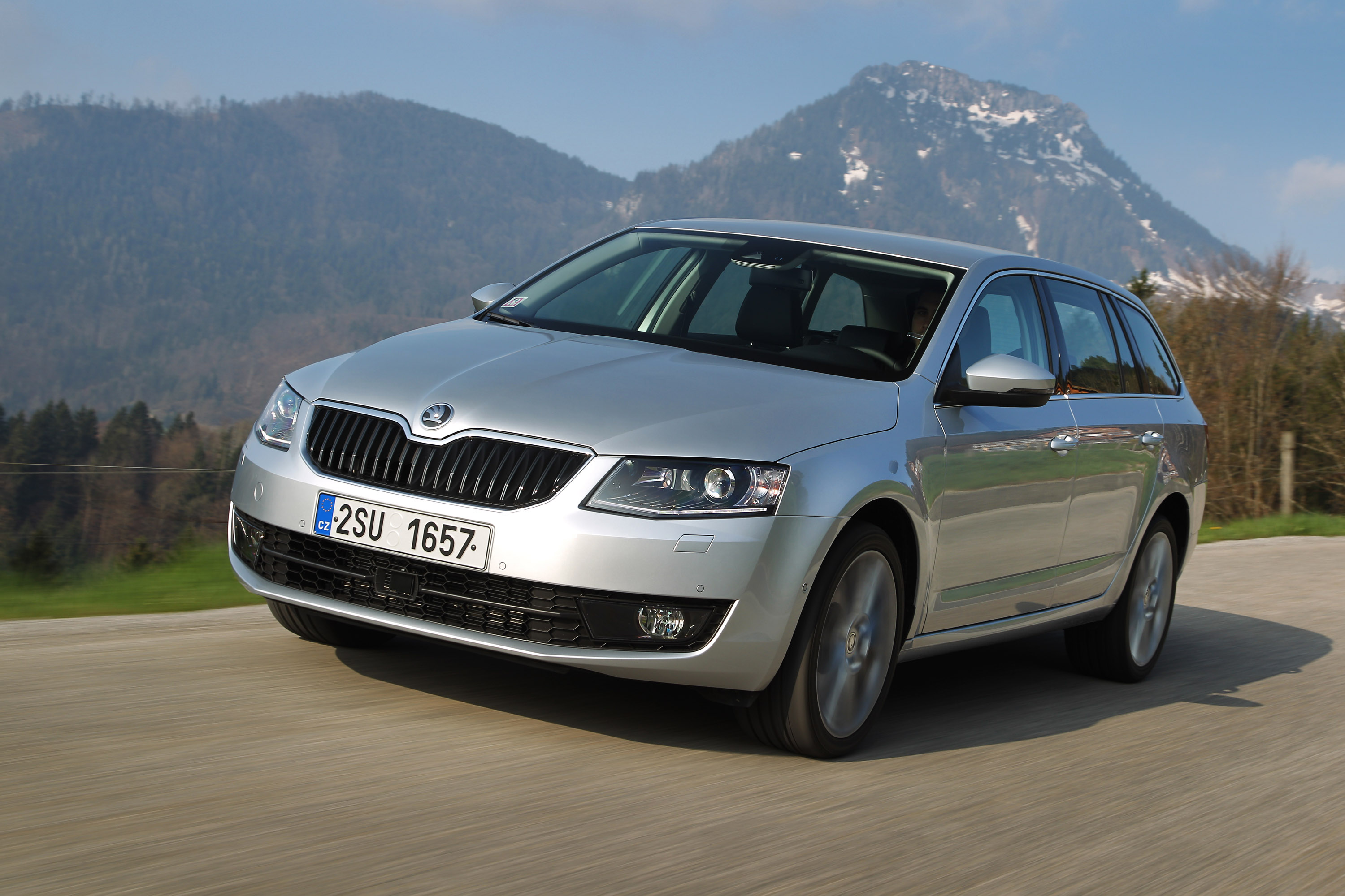 SKODA Octavia photo #31