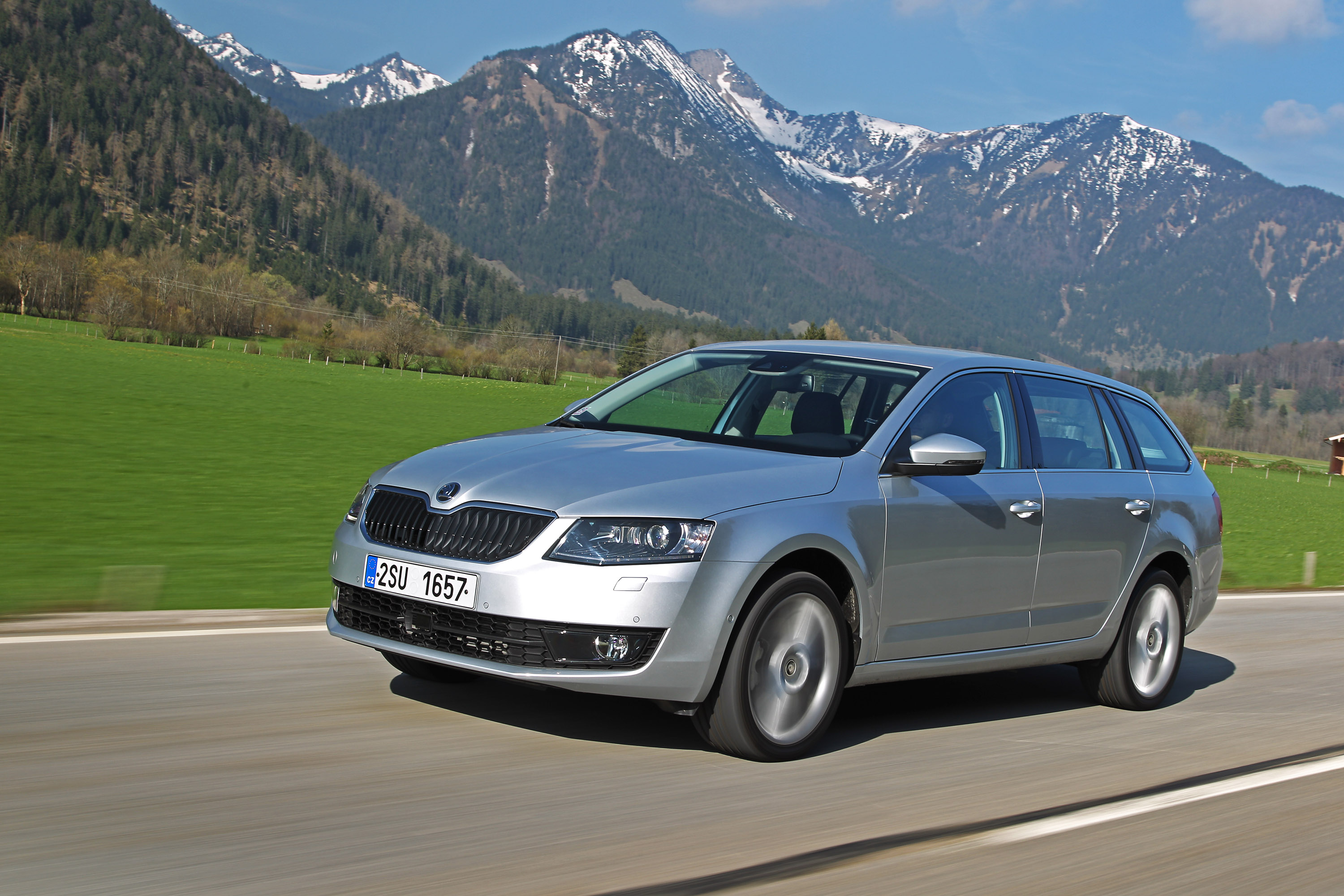 SKODA Octavia photo #32