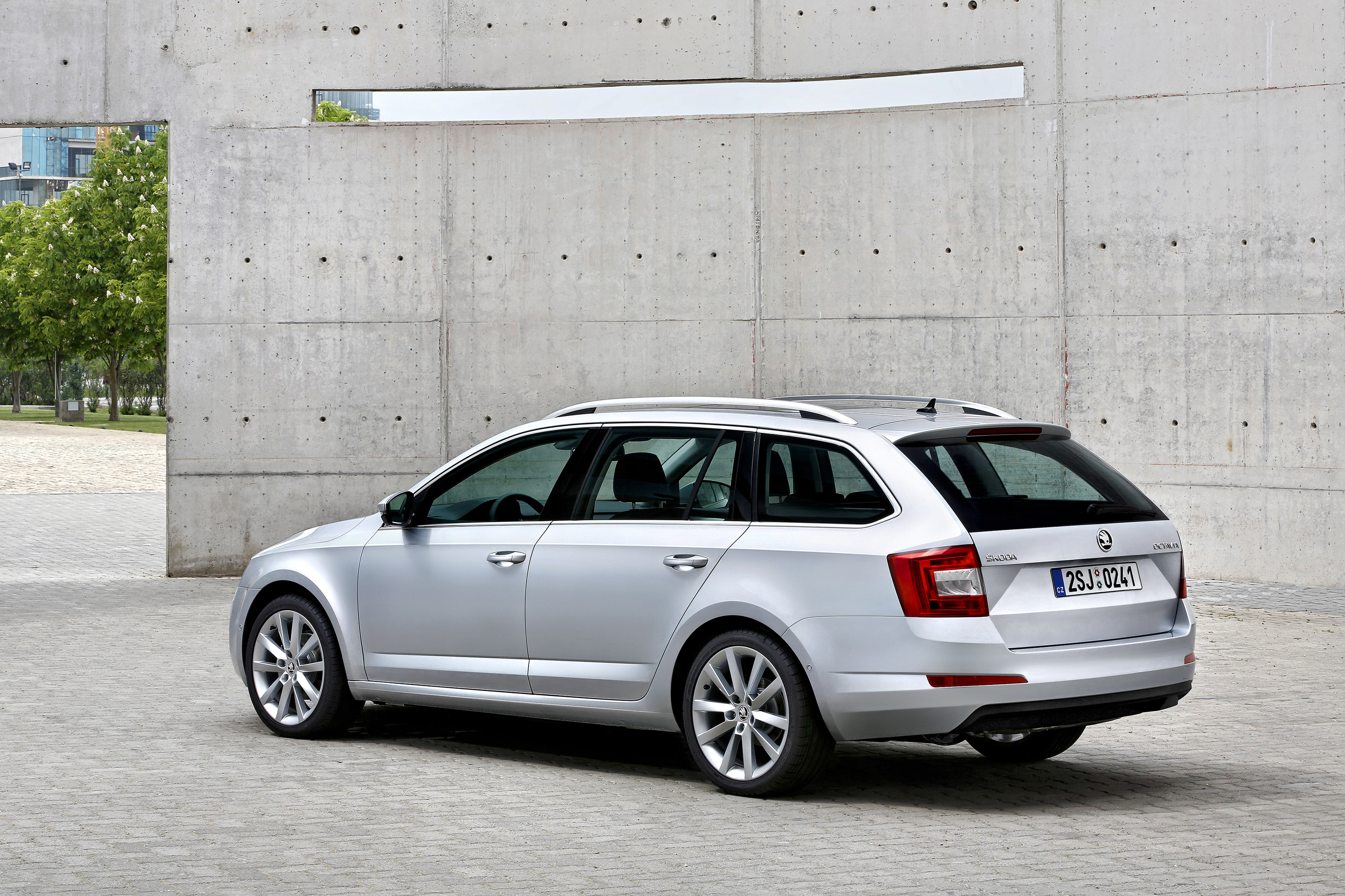SKODA Octavia photo #72